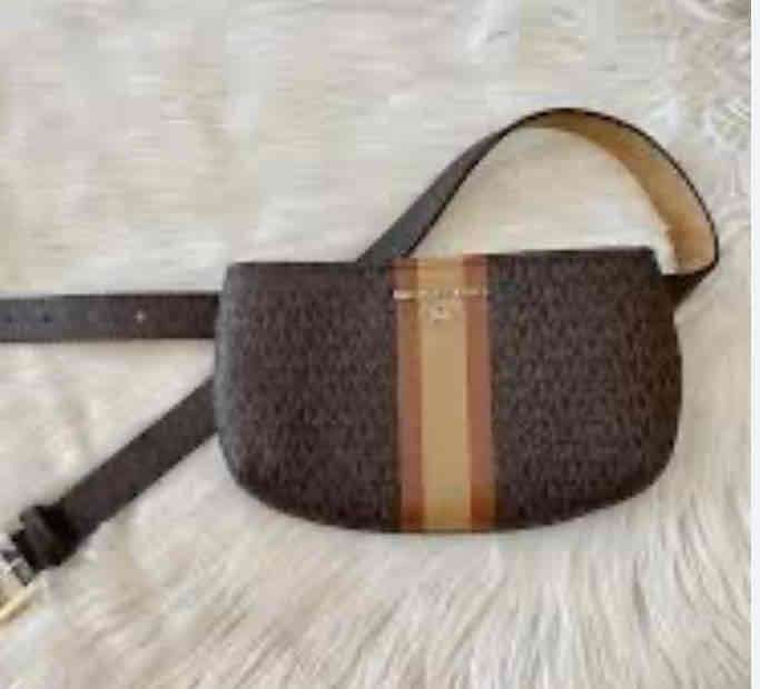 Riñonera Michael Kors café original