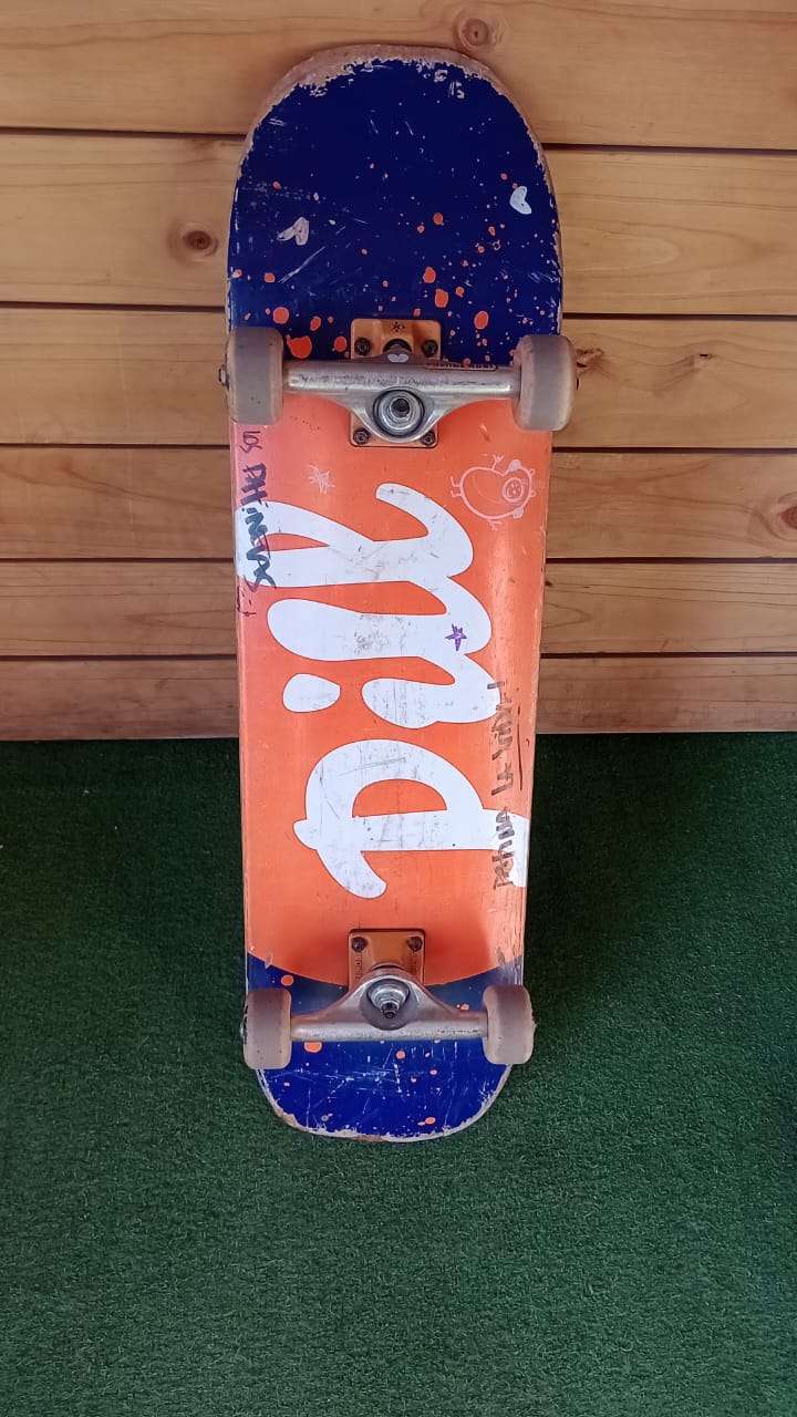 Skateboard profesional usado - miniatura 5