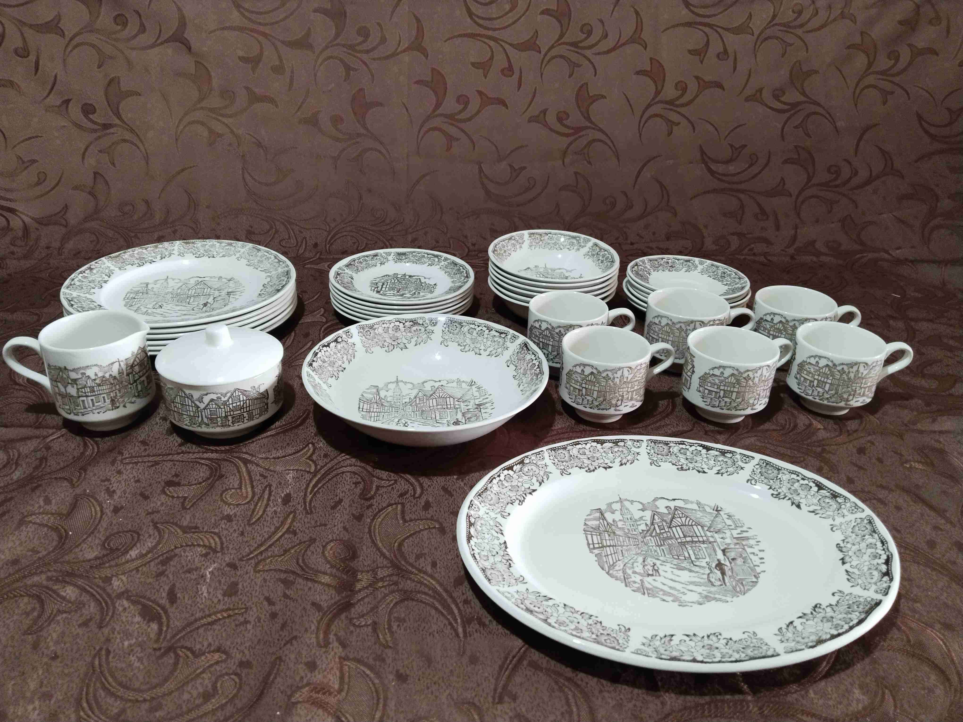 Juego de vajilla de porcelana - miniatura 2