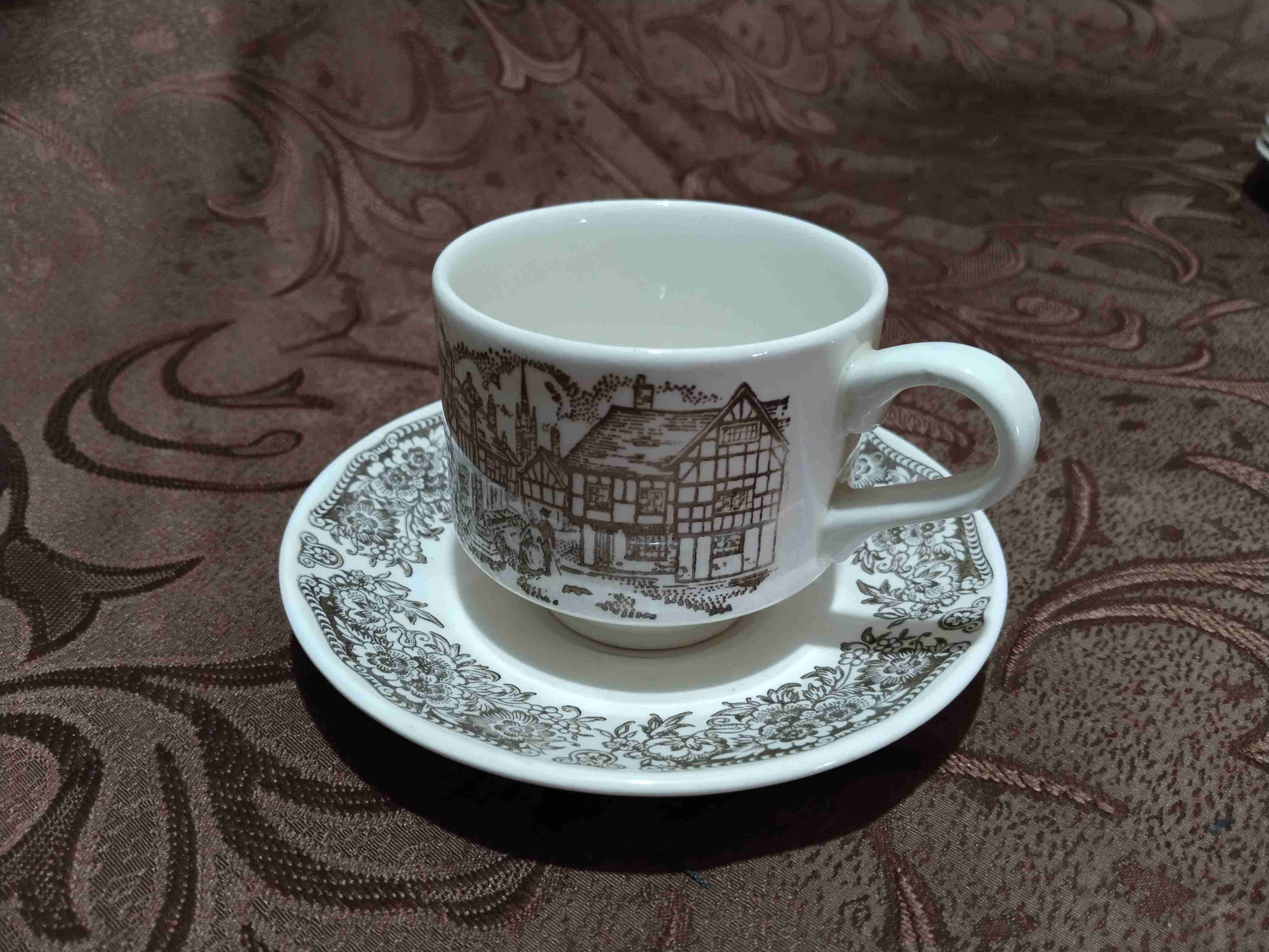 Juego de vajilla de porcelana - miniatura 3