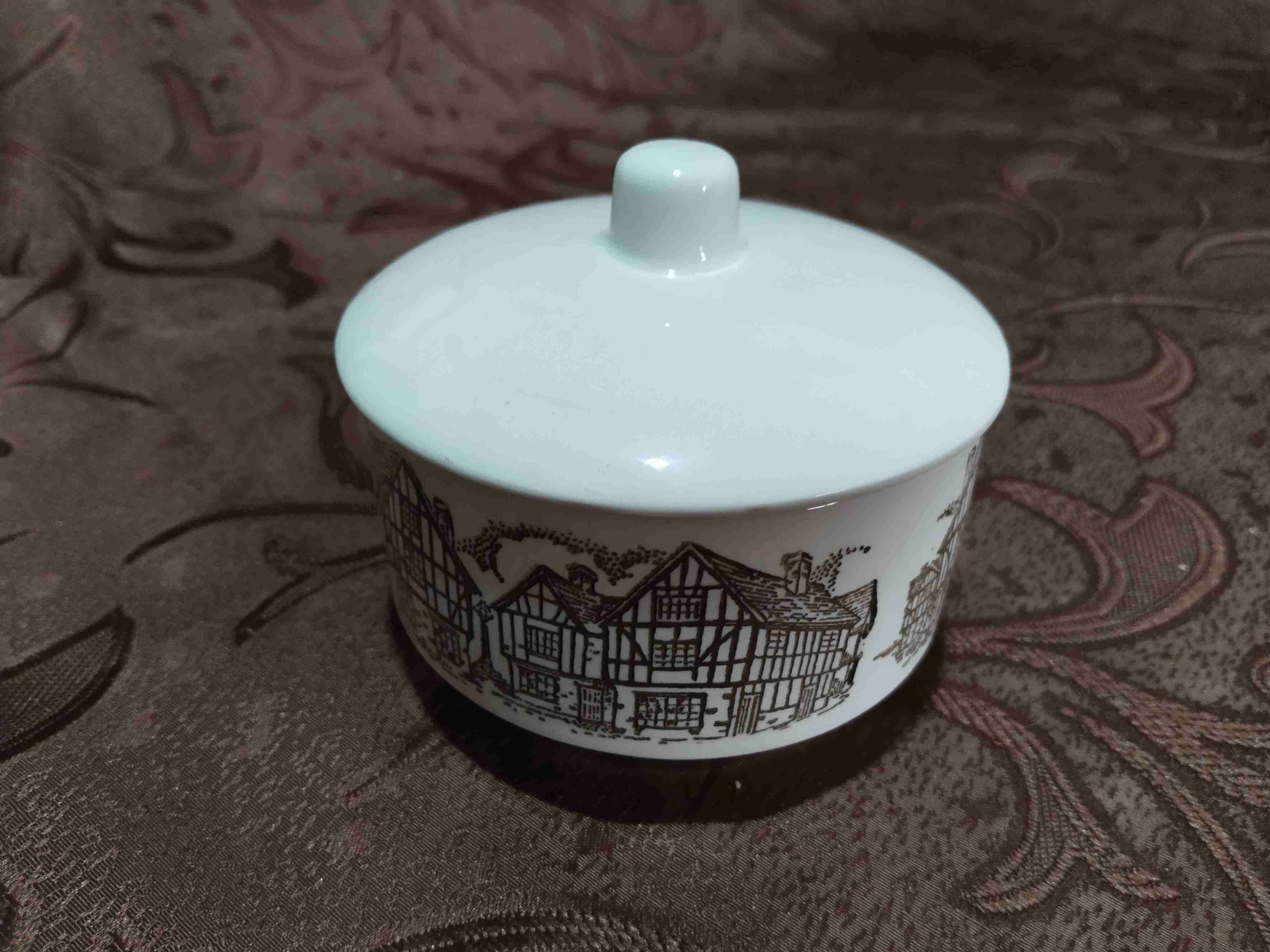 Juego de vajilla de porcelana - miniatura 4