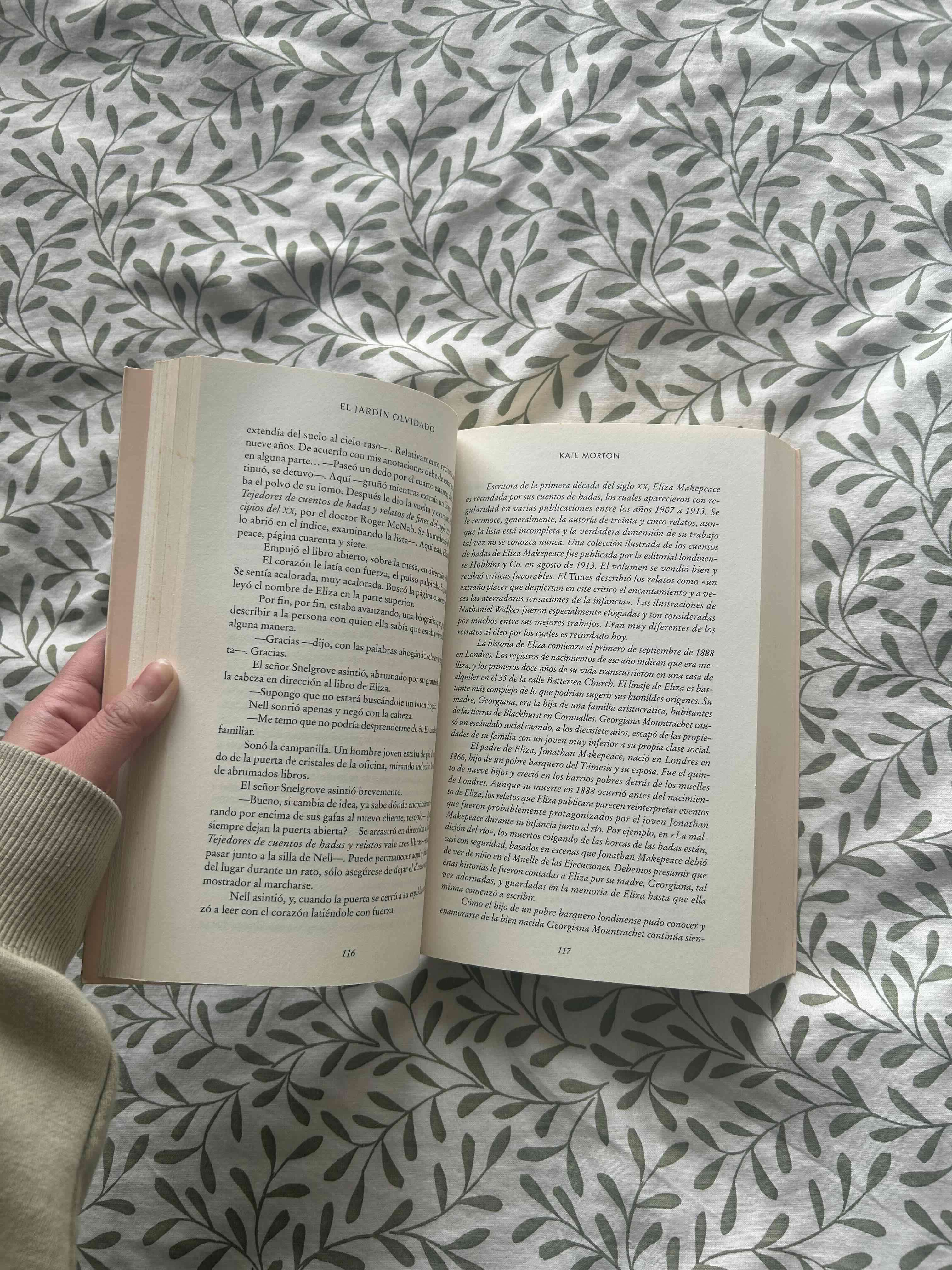 Libro 'El jardín olvidado' - miniatura 3