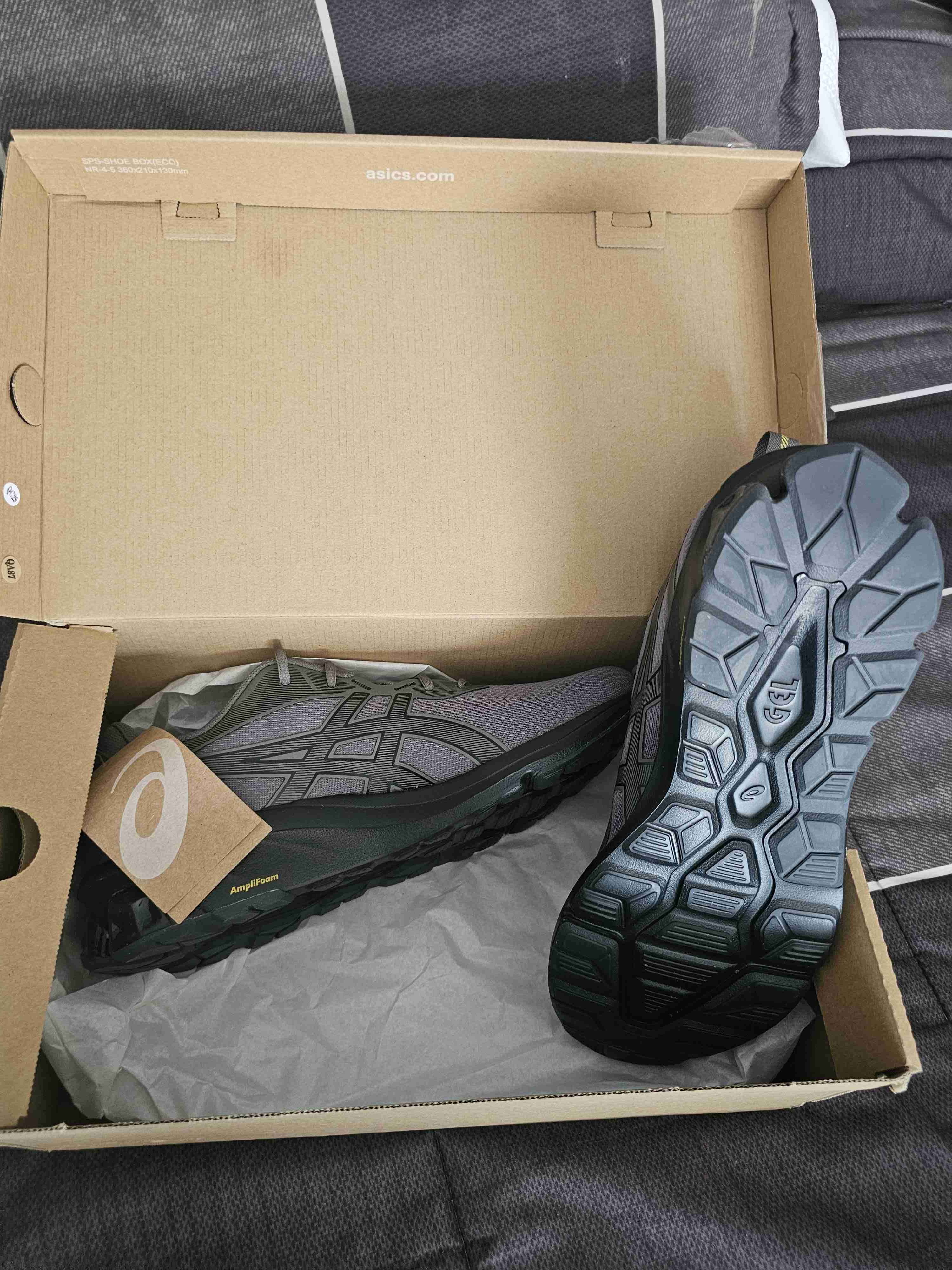 Zapatillas Asics gris nuevas - miniatura 3