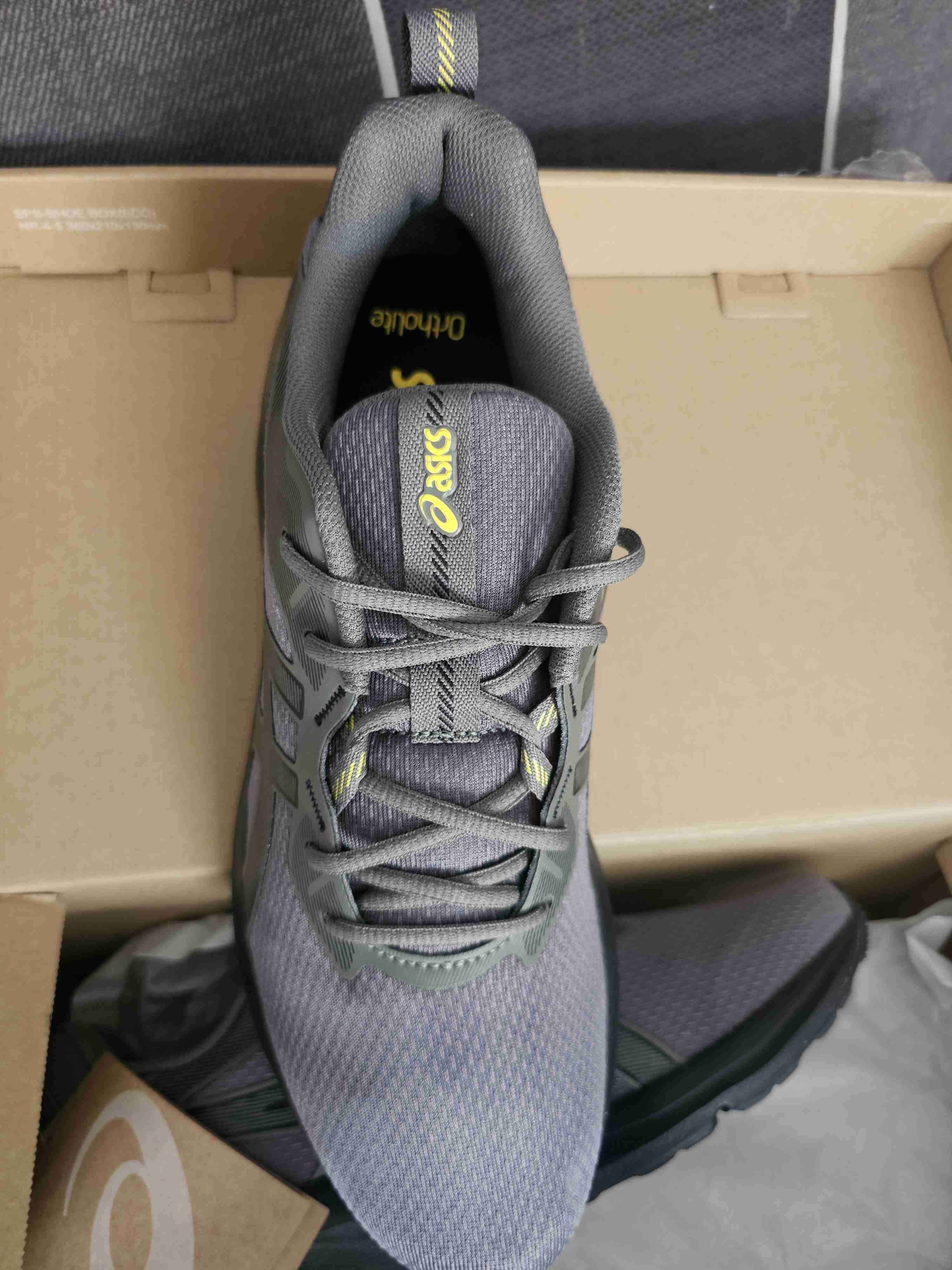 Zapatillas Asics gris nuevas - miniatura 4