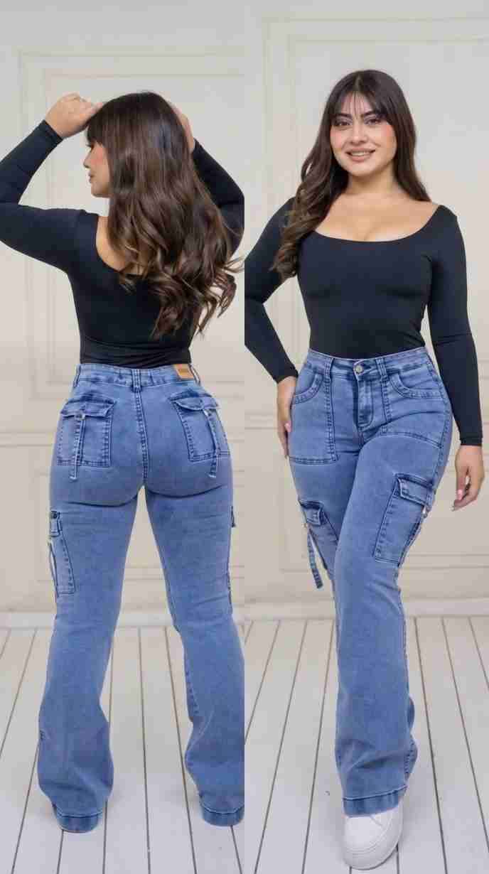 Jeans cargo azules para mujer