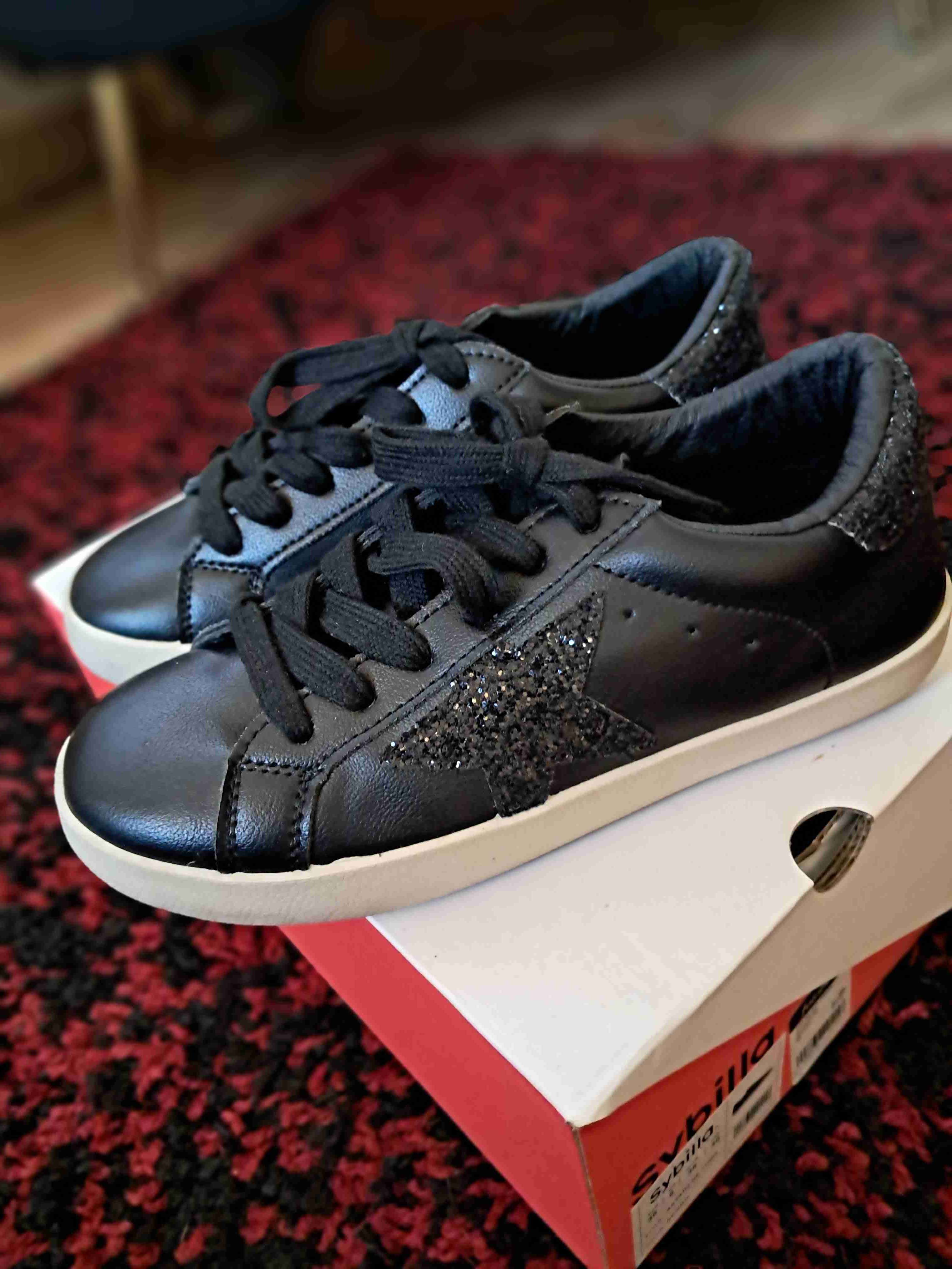 Zapatillas negras con detalle de estrella - miniatura 2