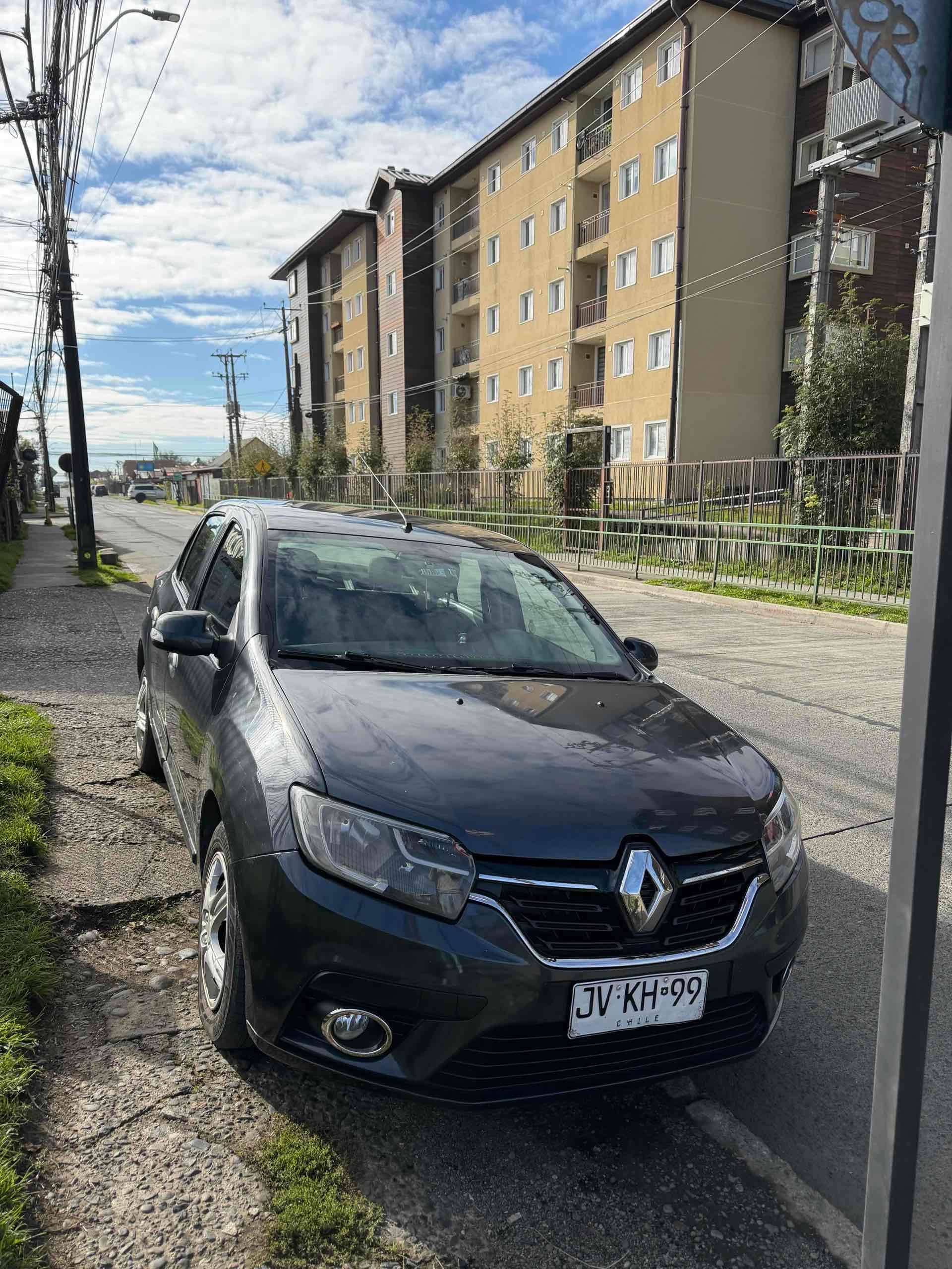 Renaul Symbol 2017 - miniatura 1