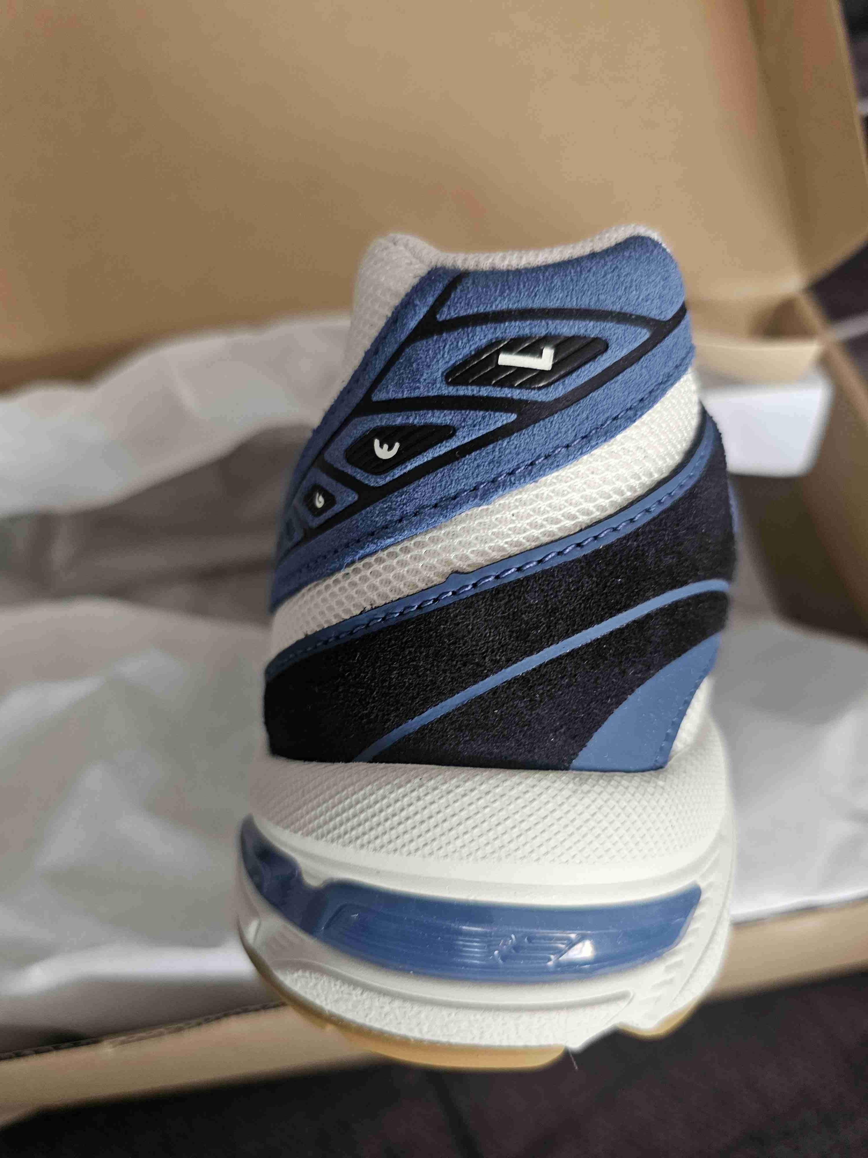 Zapatillas deportivas Asics blancas y azules - miniatura 3