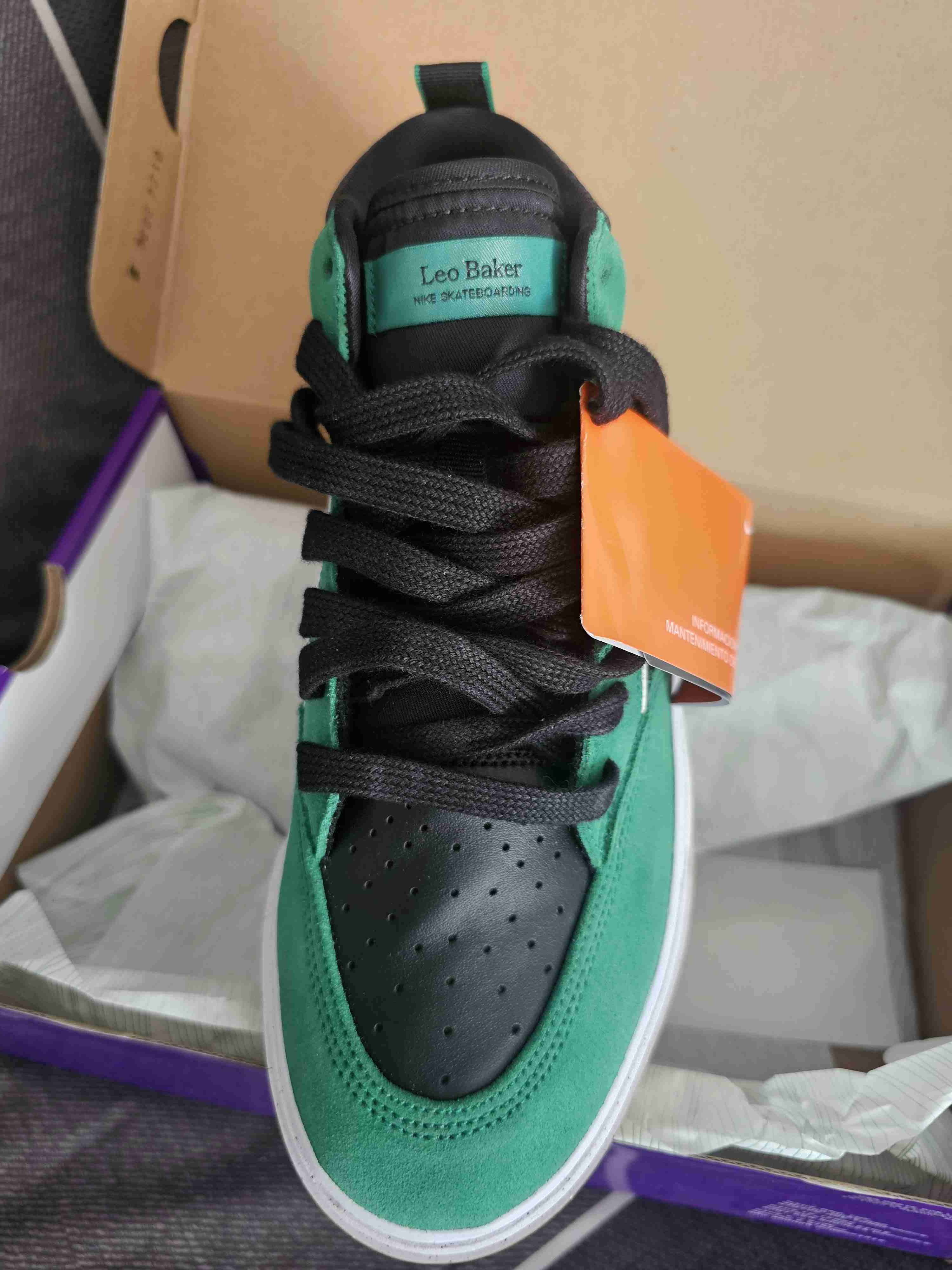 Zapatillas deportivas Nike verde con negroro - miniatura 4