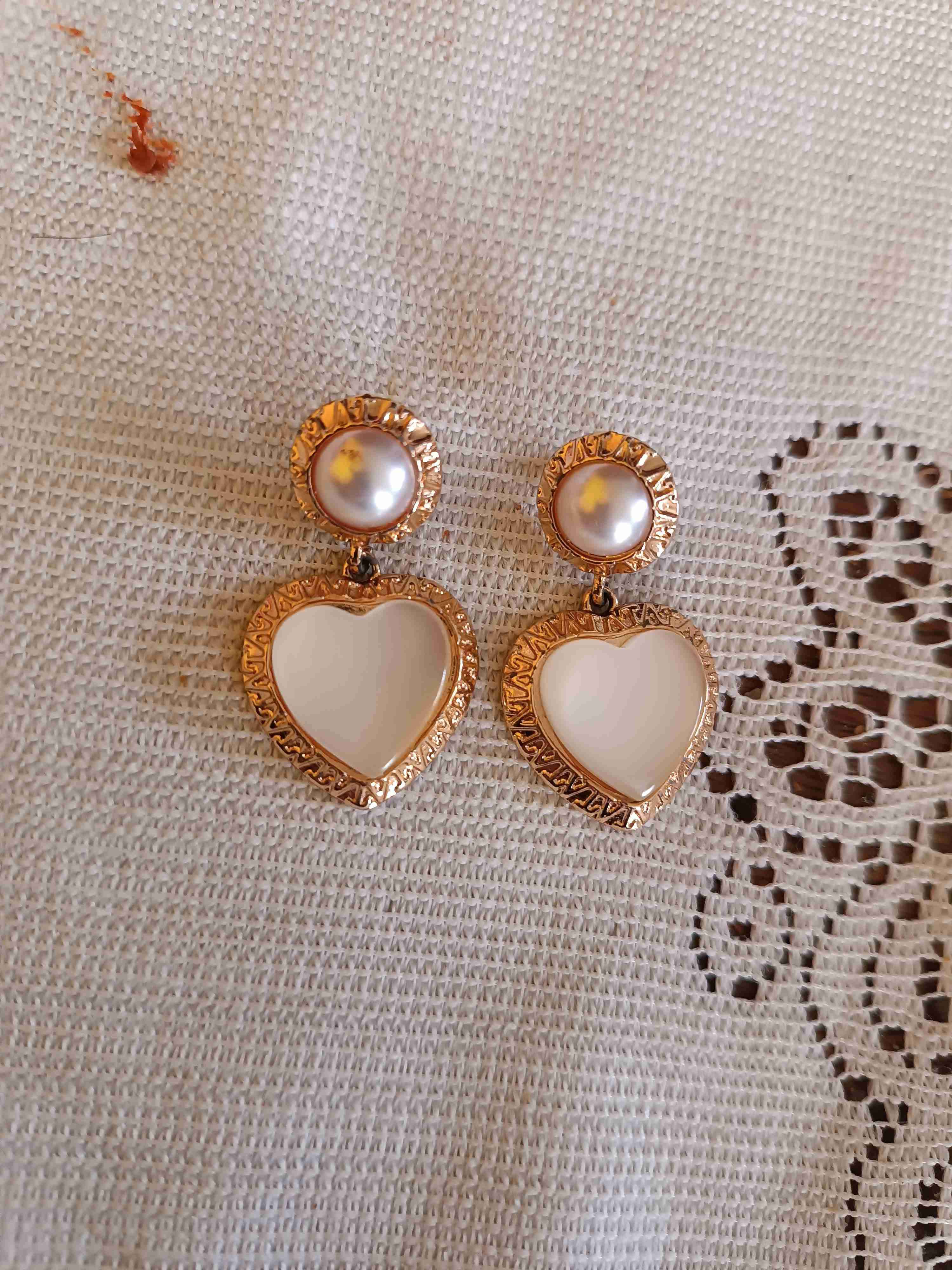 Aros de corazón dorados - miniatura 2