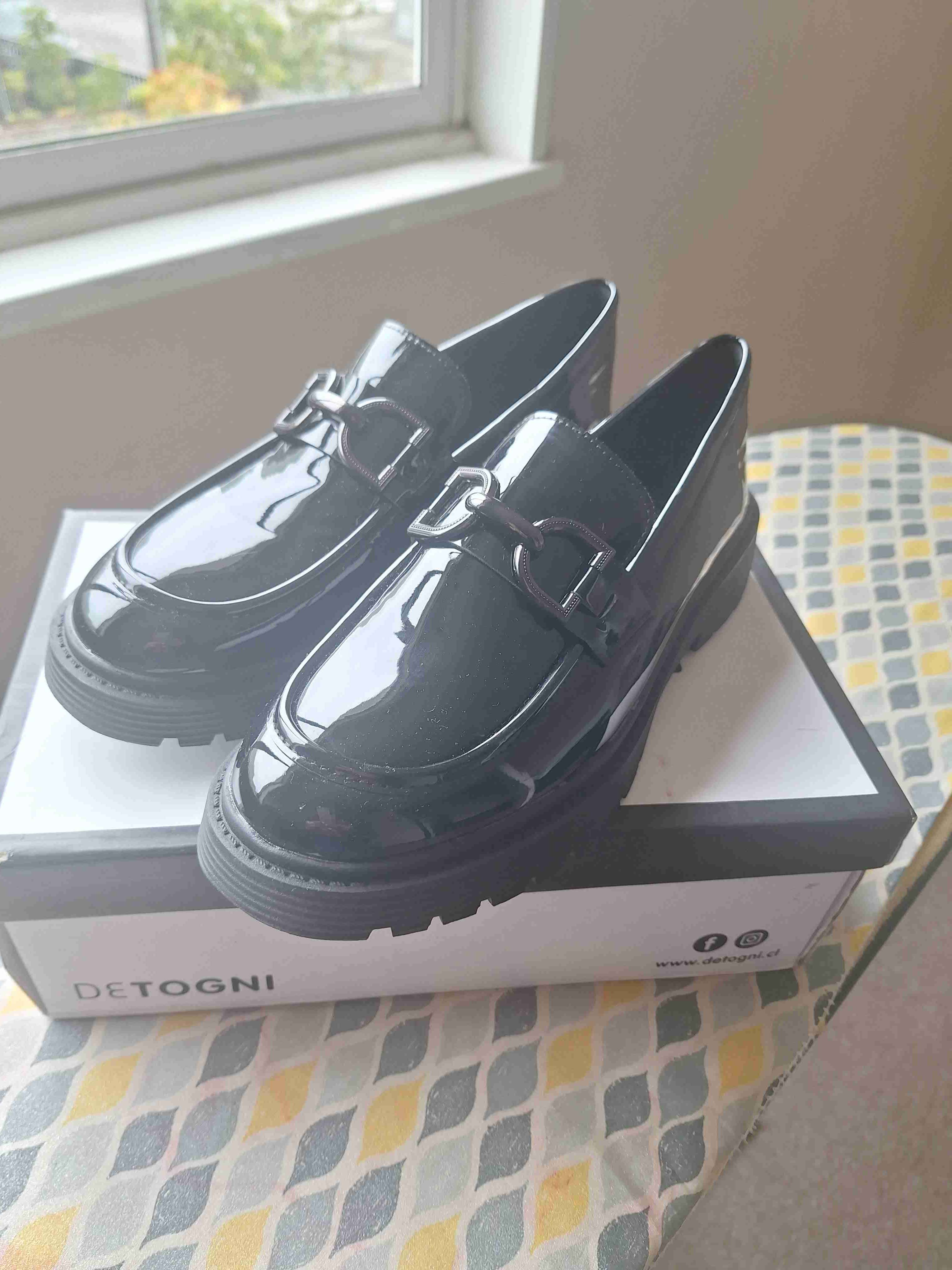 Zapatos de charol negros Detogni - 2