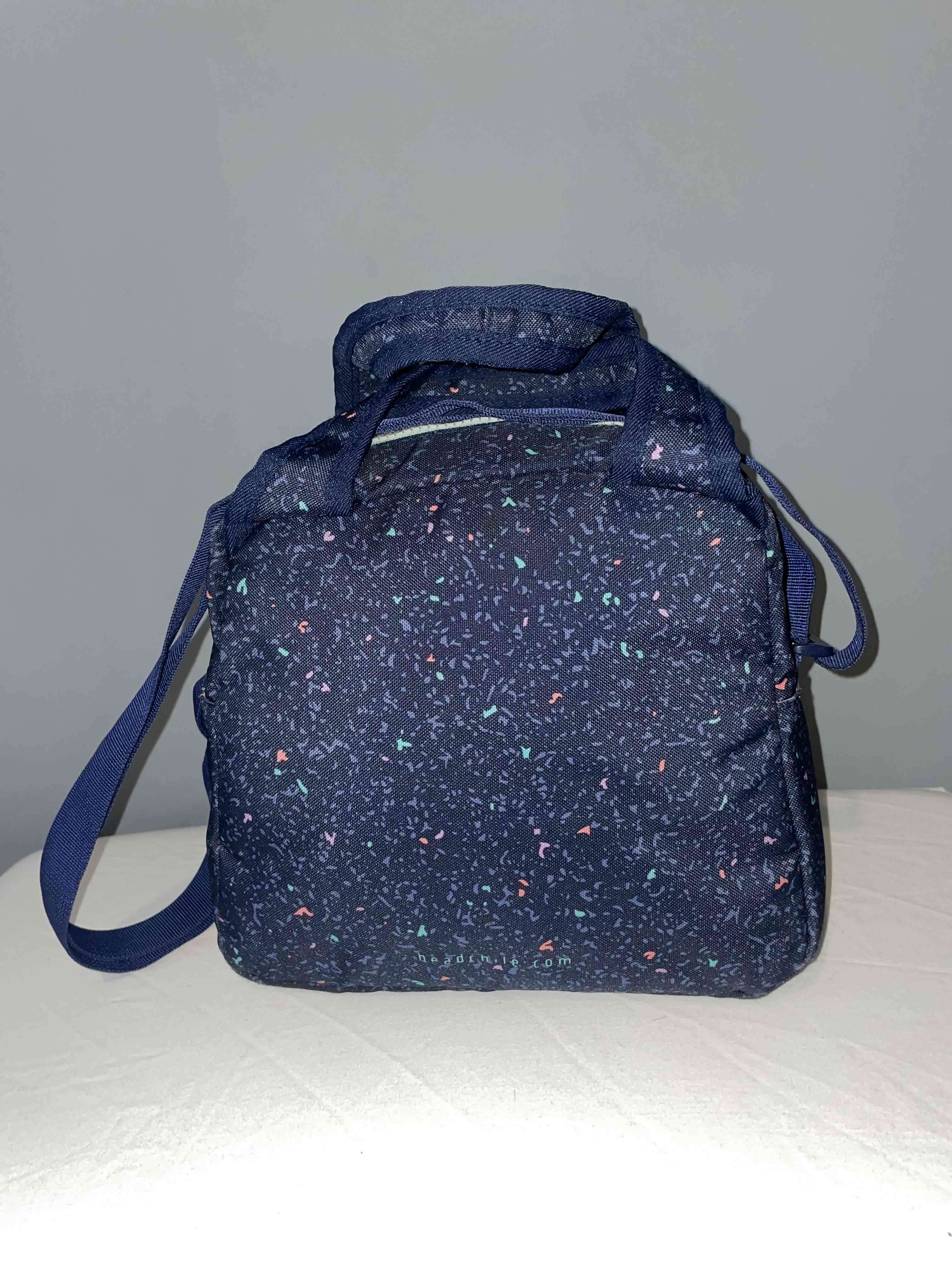 Lonchera azul con diseño estampado - miniatura 2