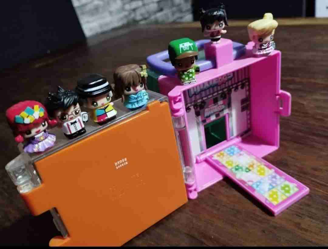 Mini figuras con escenario