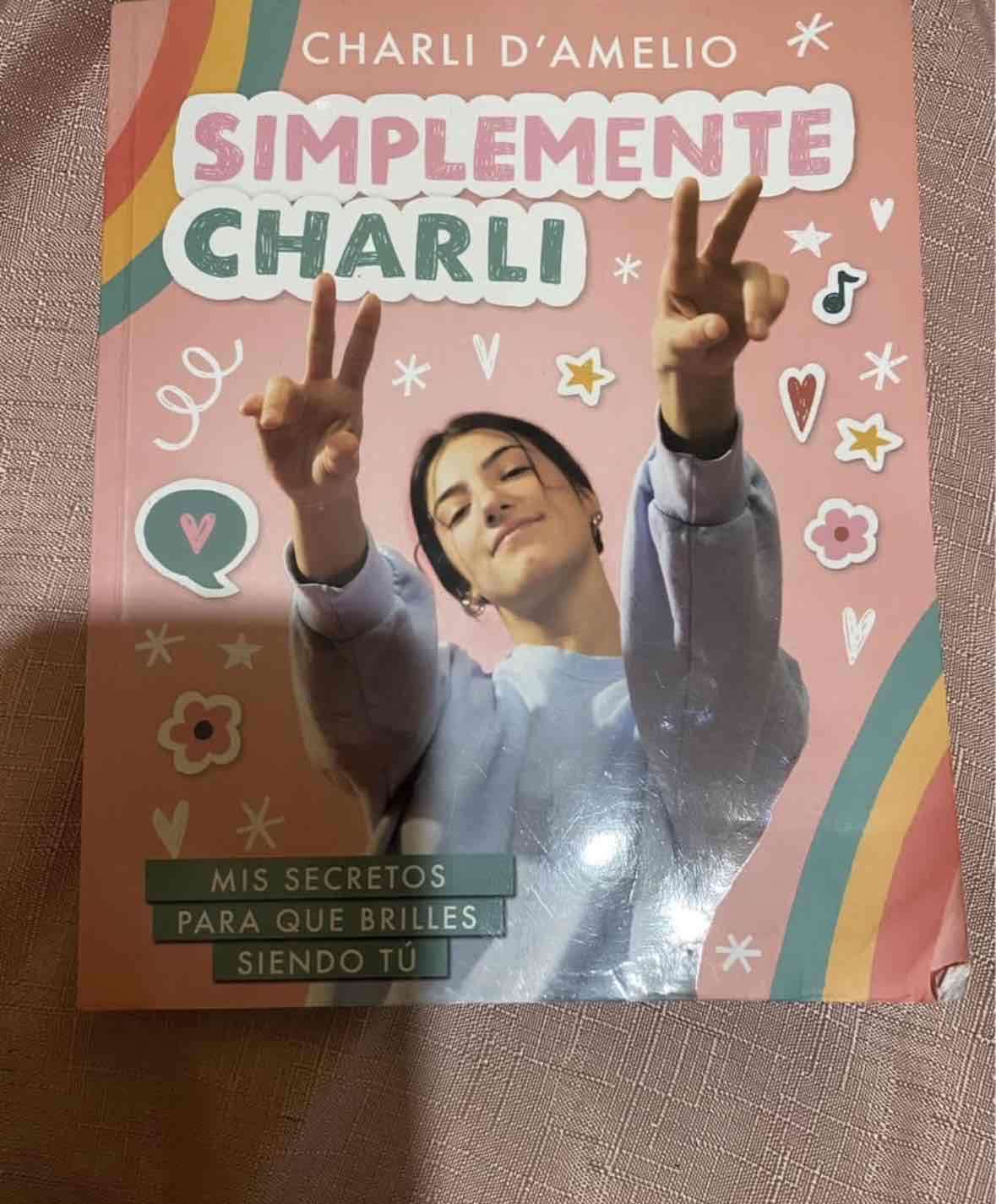 Libro Simplemente Charli - miniatura 1
