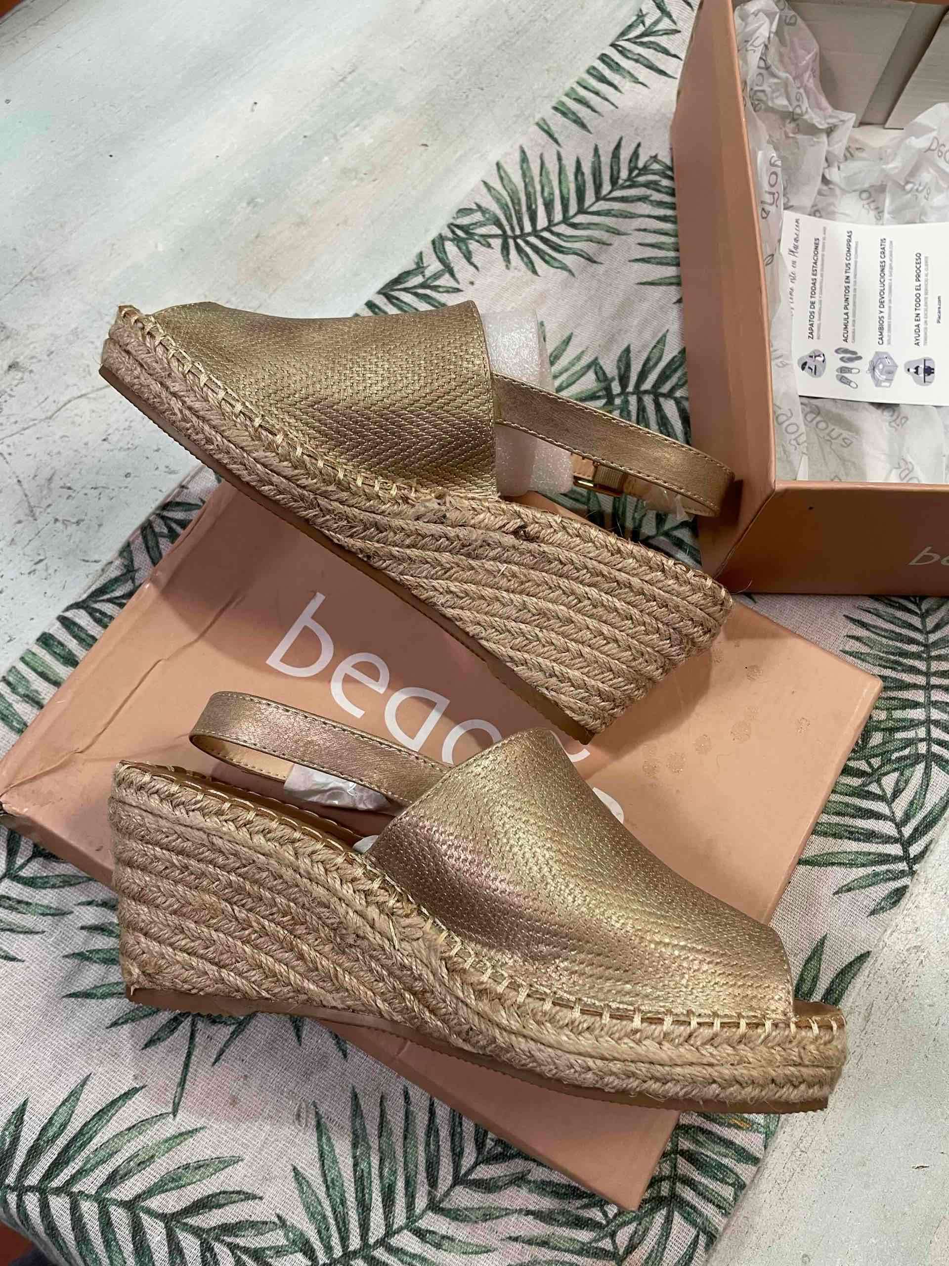 Sandalias plataforma doradas - 1