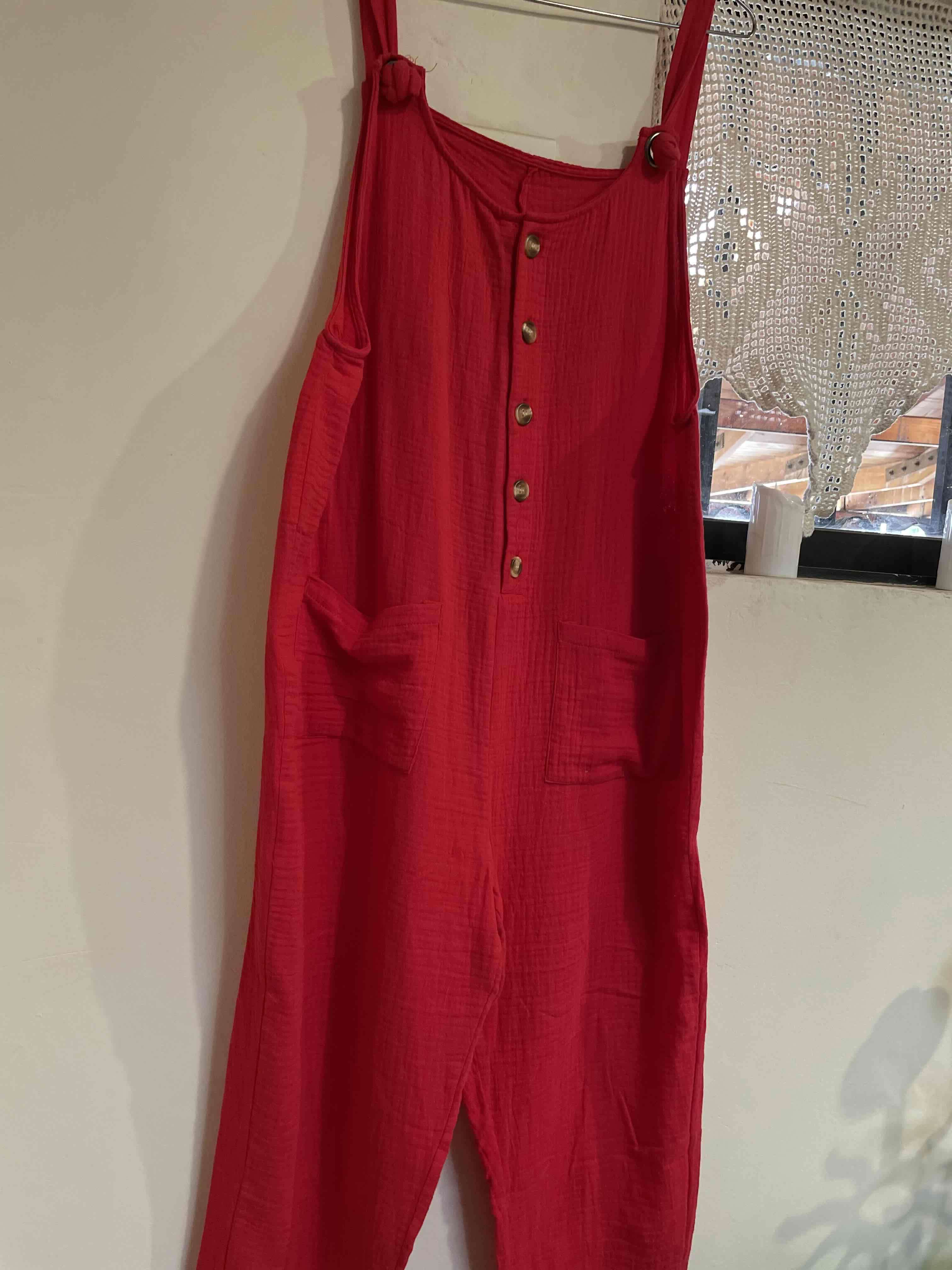 Enterito rojo con botones - miniatura 2