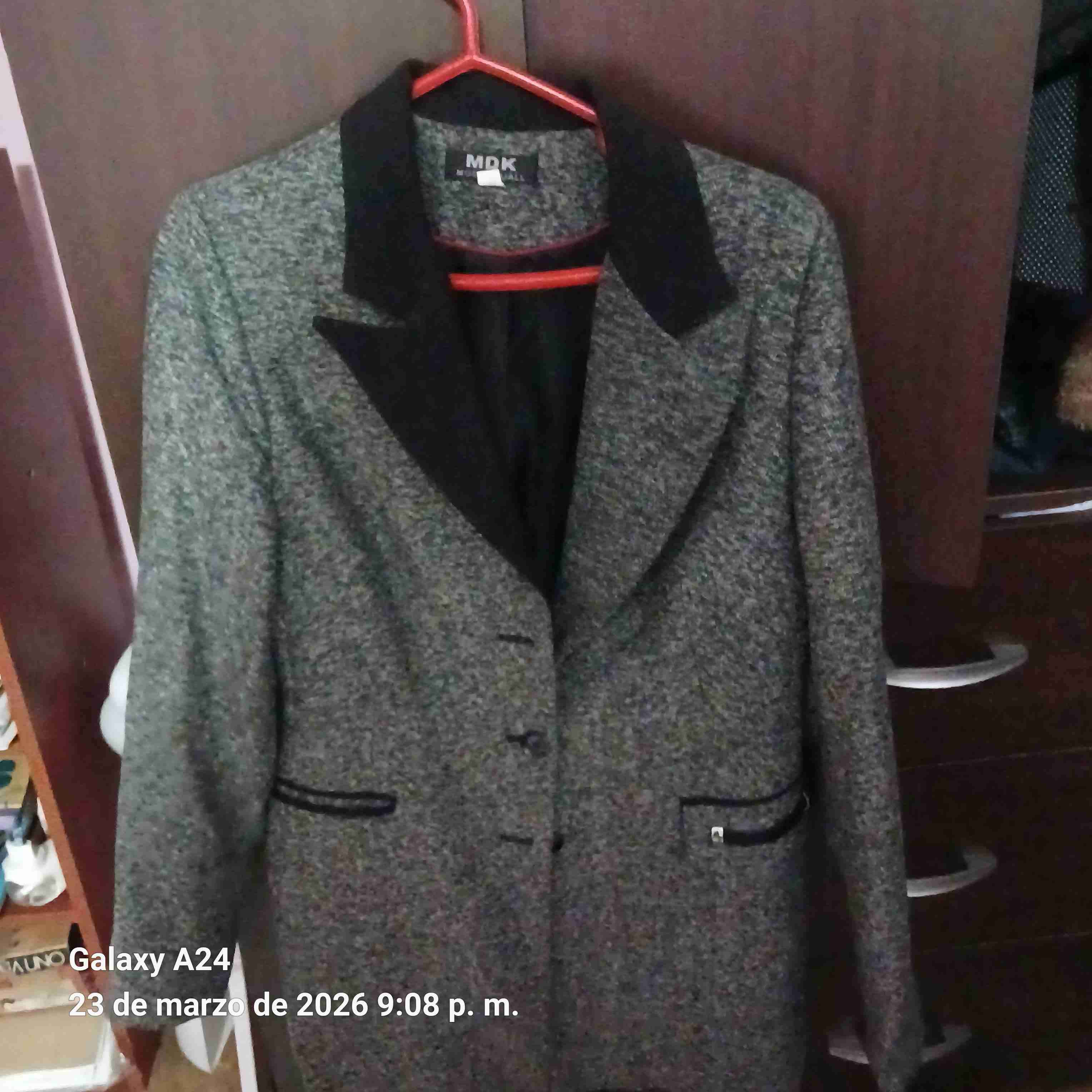 Blazer gris con solapa negra - miniatura 2