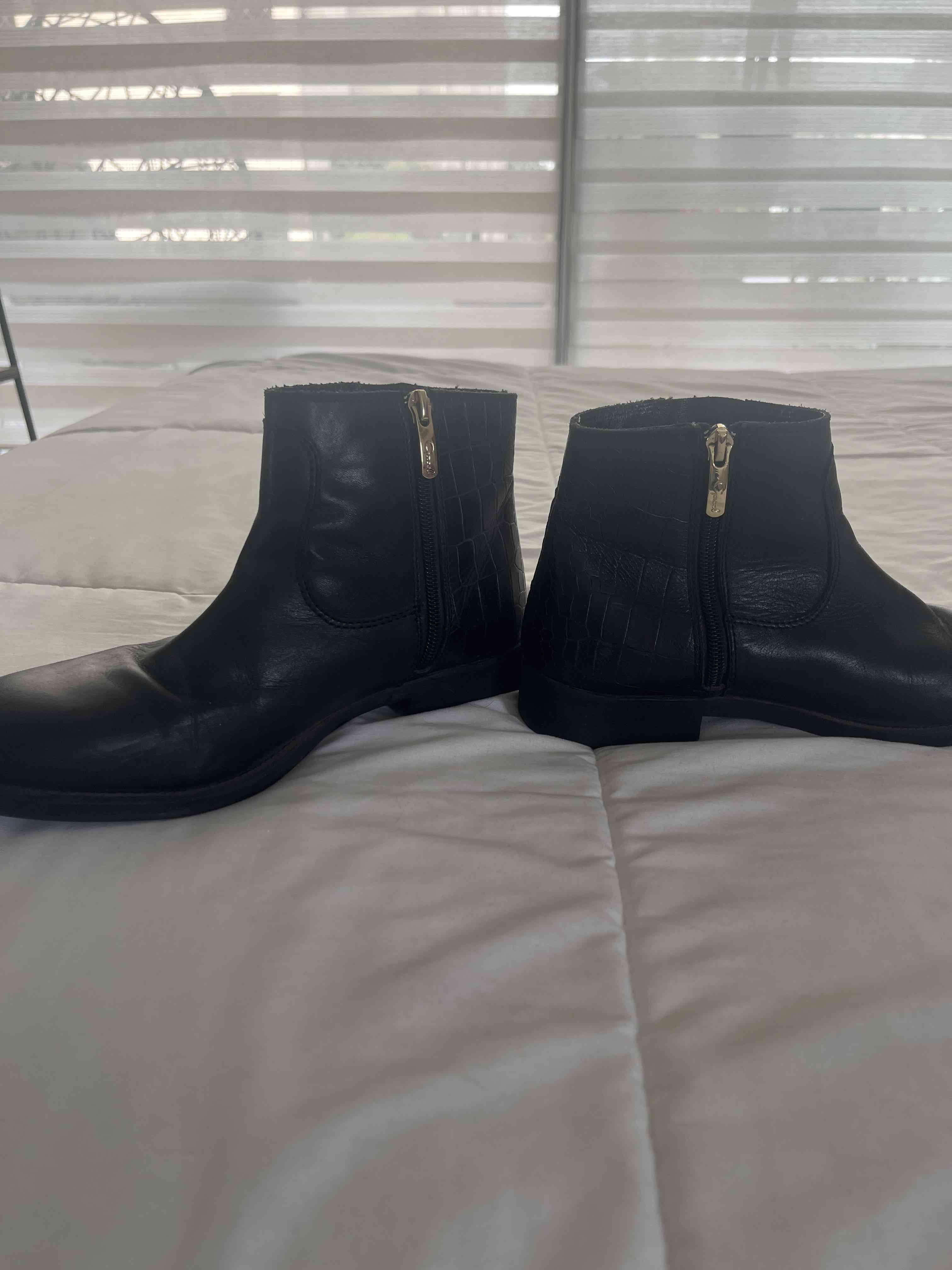 Botines negros con cierre - 2