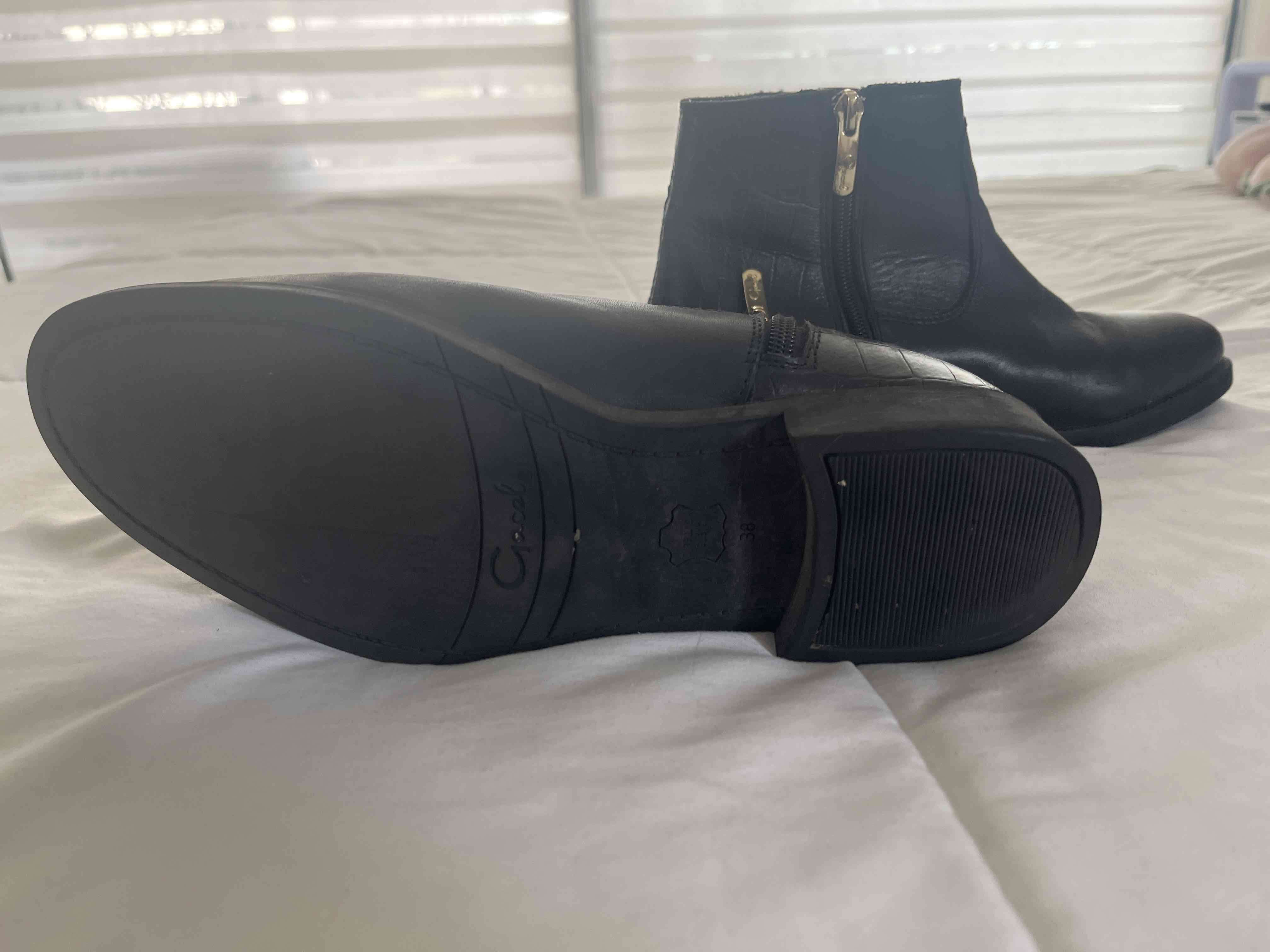 Botines negros con cierre - 3