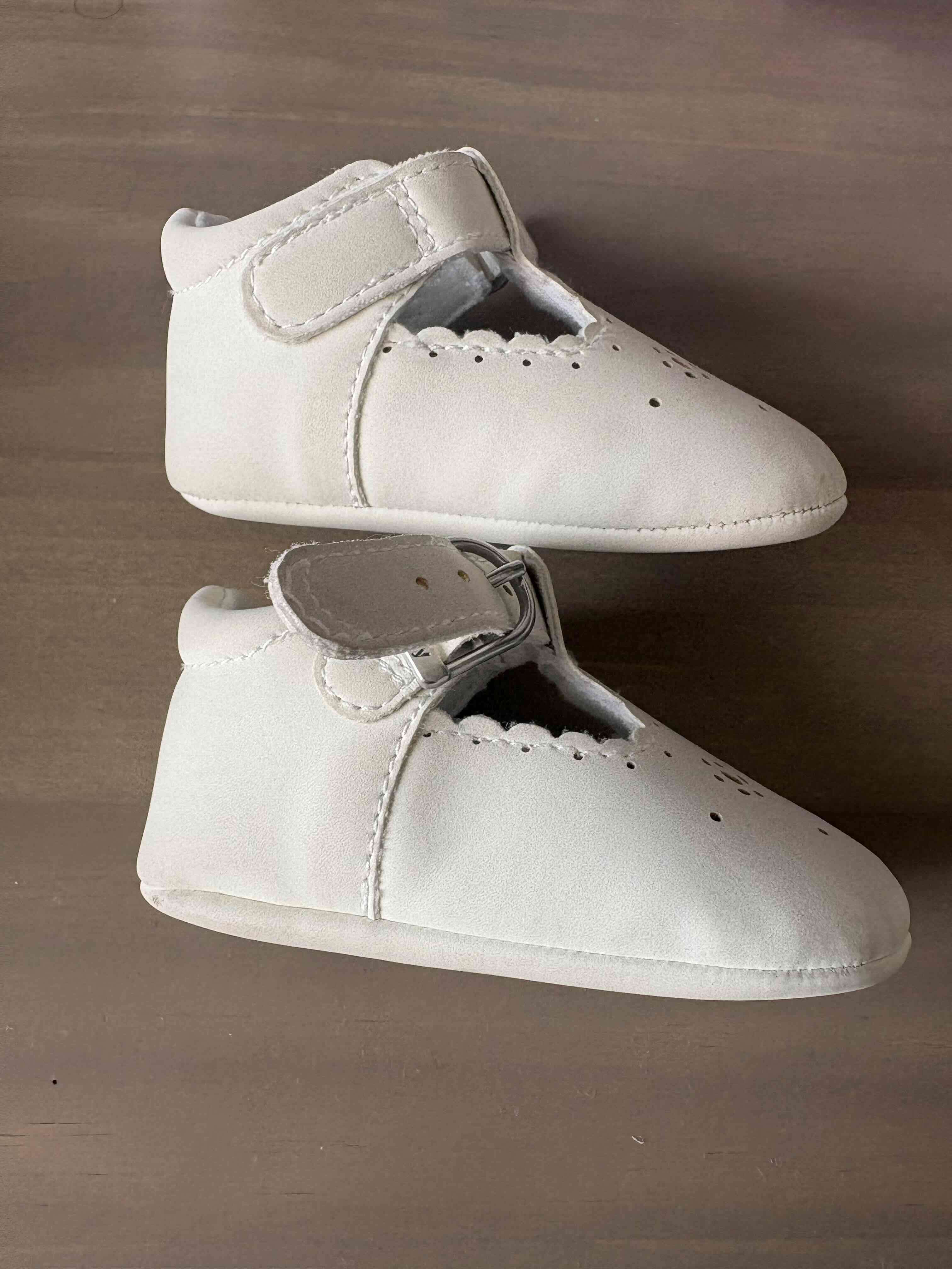 Zapatos blancos talla 15 bebé - miniatura 2