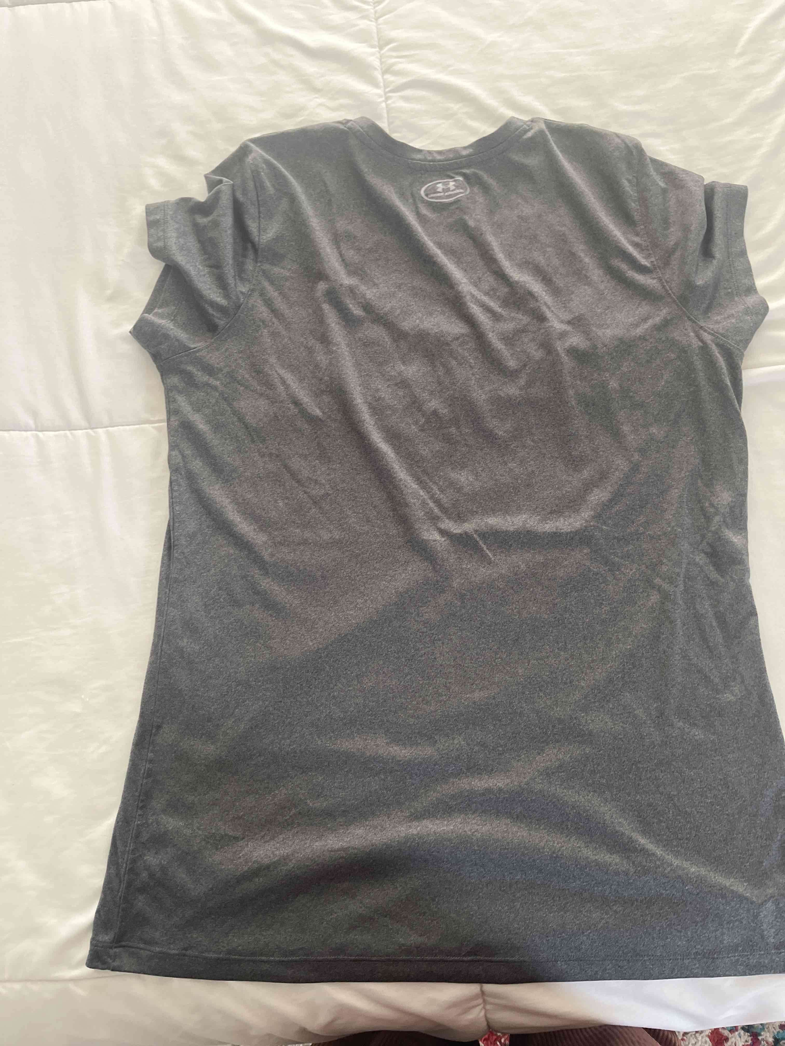 Polera deportiva gris Under Armour - miniatura 2