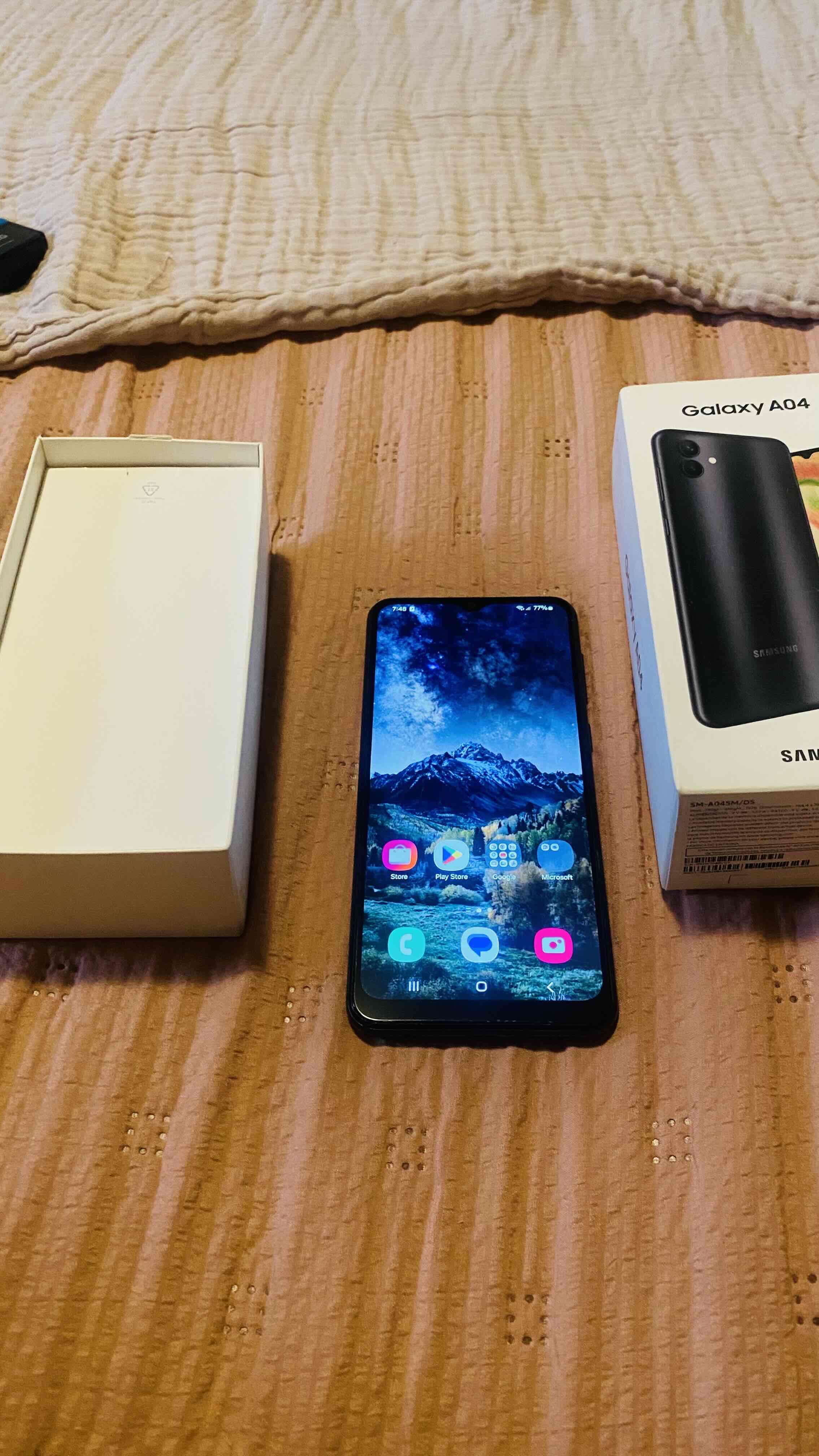 Samsung Galaxy A04 negro usado - miniatura 1
