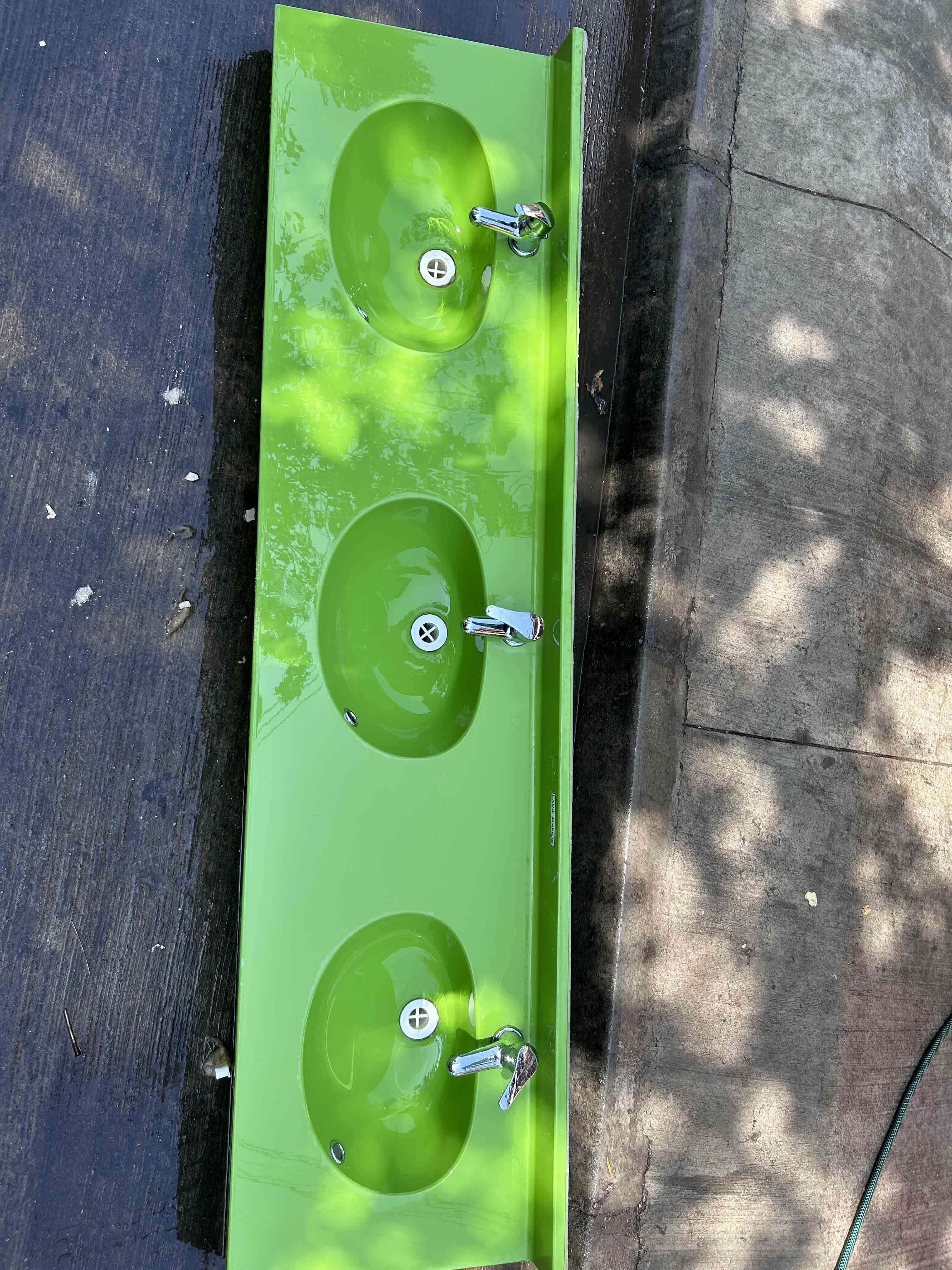 Mueble de baño verde triple con lavamanos - miniatura 5