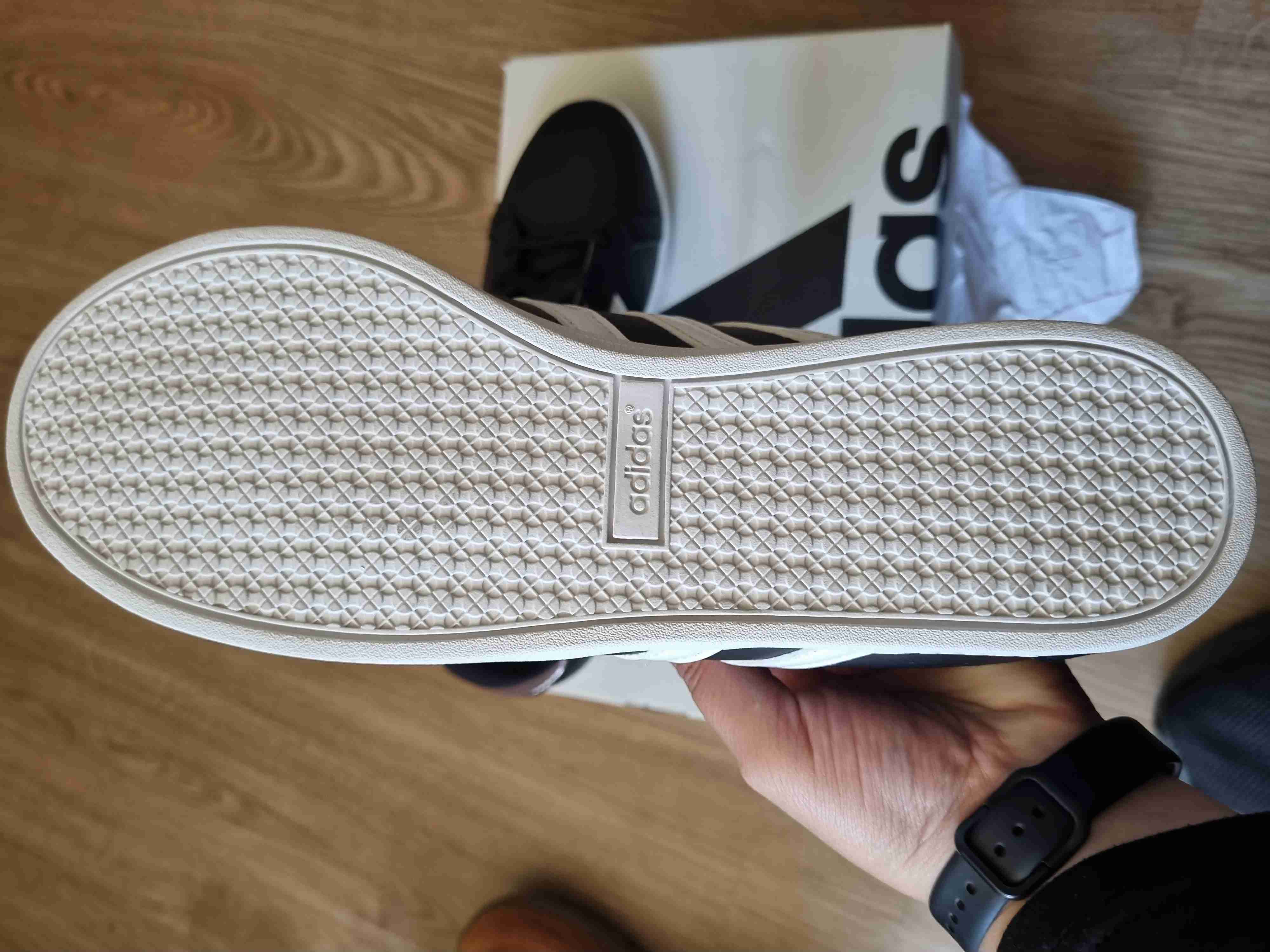 Zapatillas negras adidas nuevas - miniatura 3