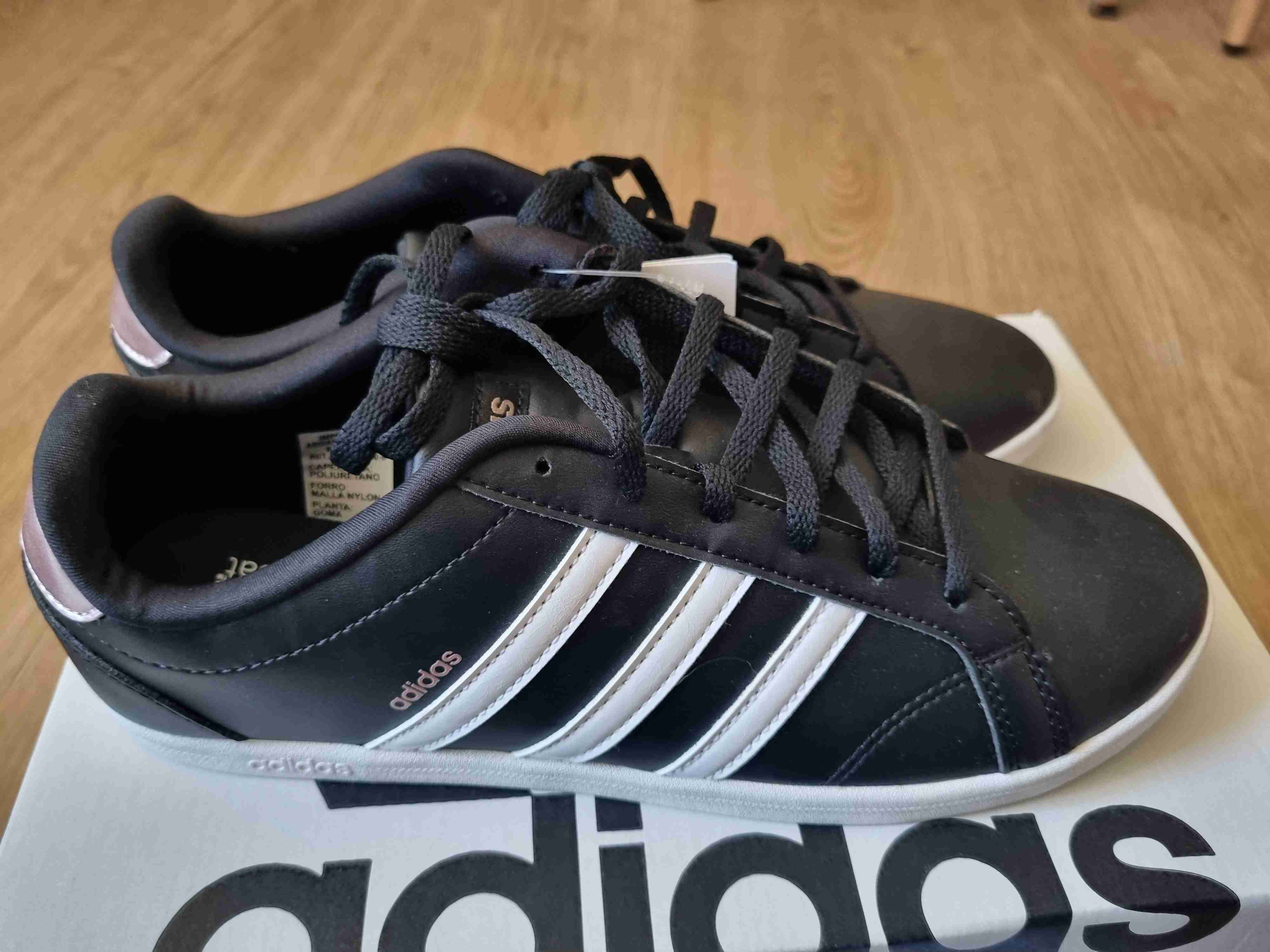 Zapatillas negras adidas nuevas - miniatura 5