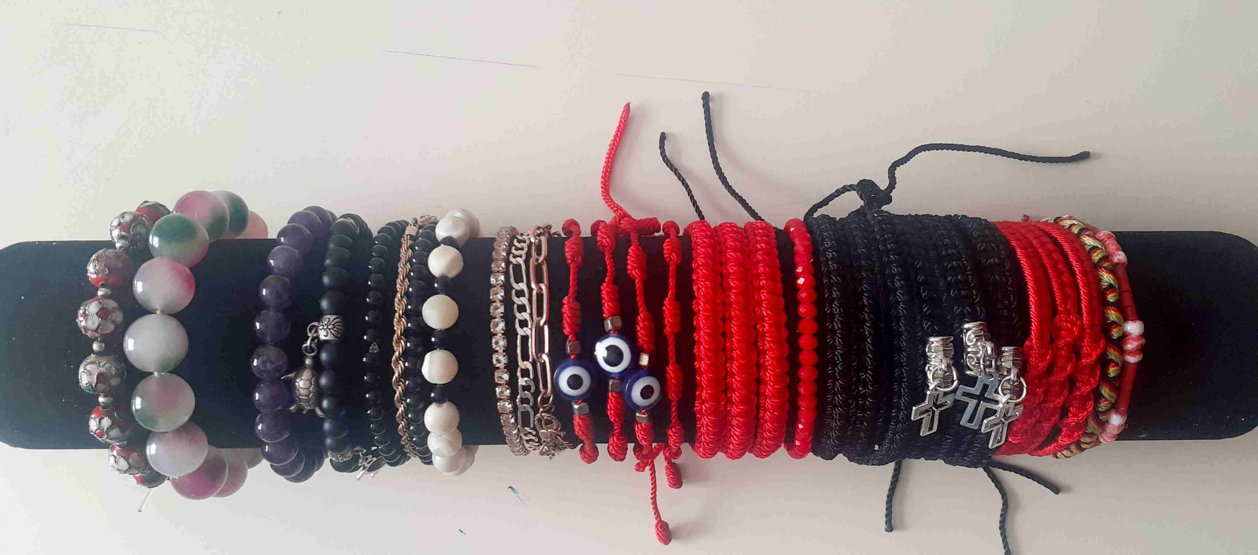 Pulseras tejidas y de piedras - miniatura 2