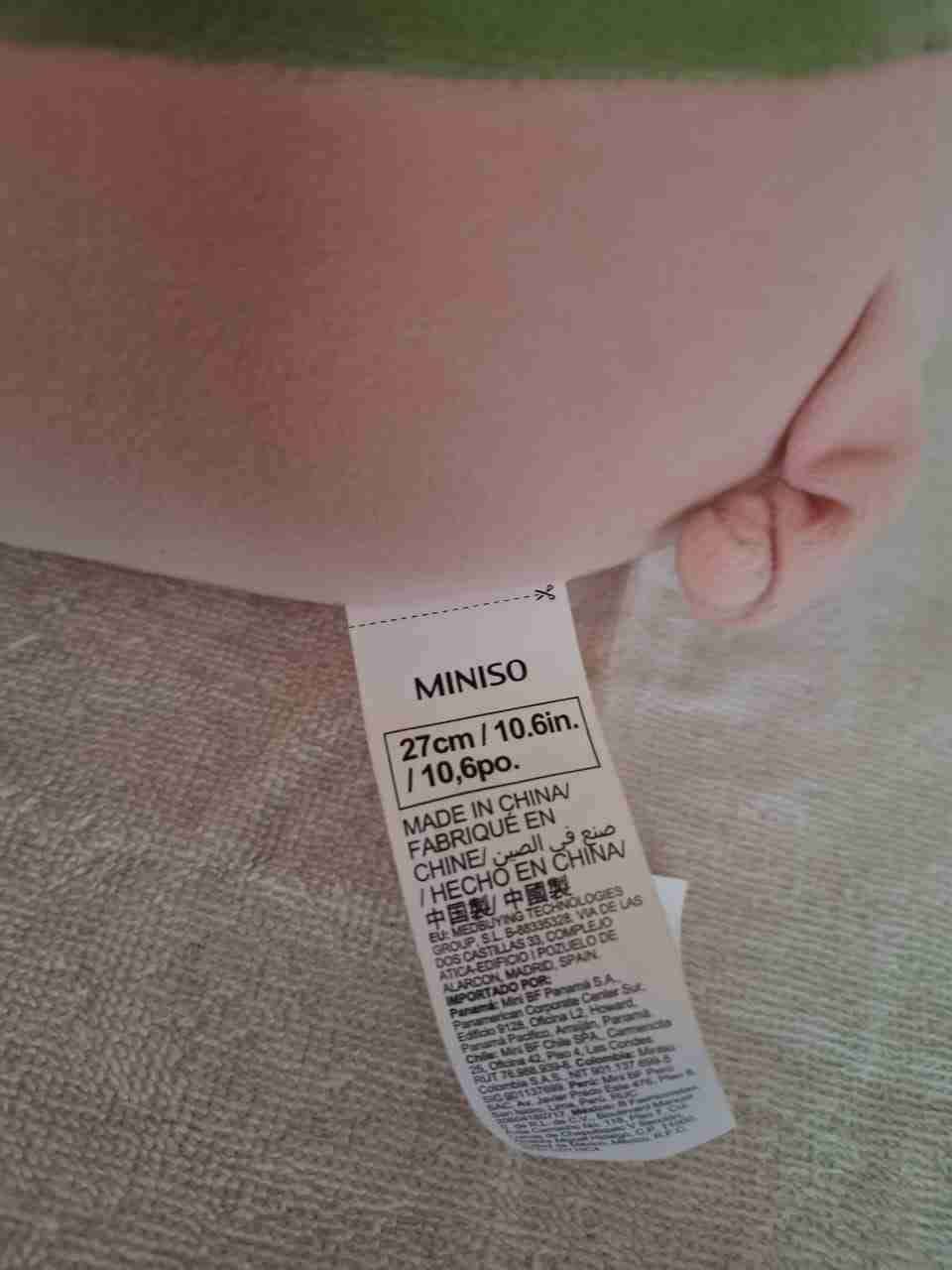 Peluche cerdito disfrazado de dinosaurio - miniatura 4