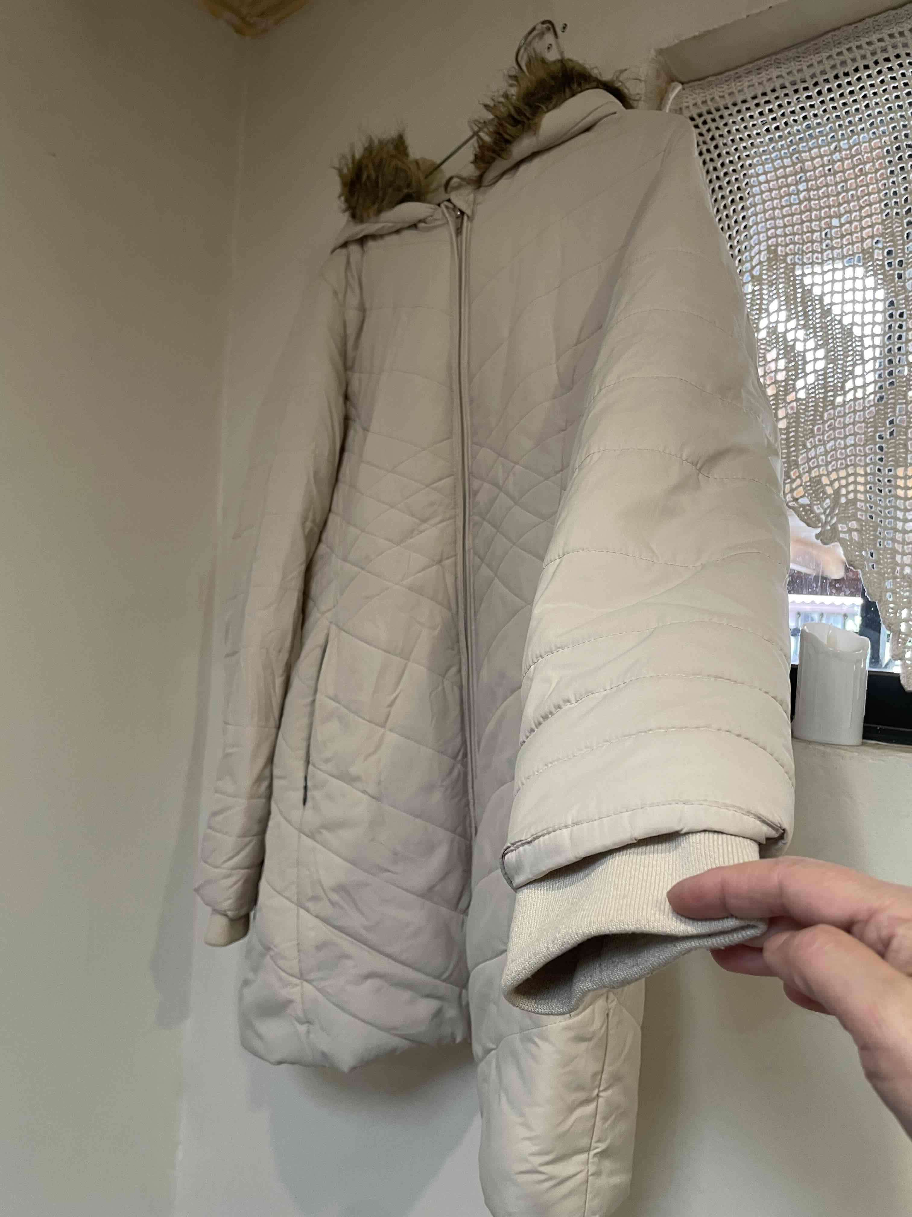 Parka beige con capucha - miniatura 3