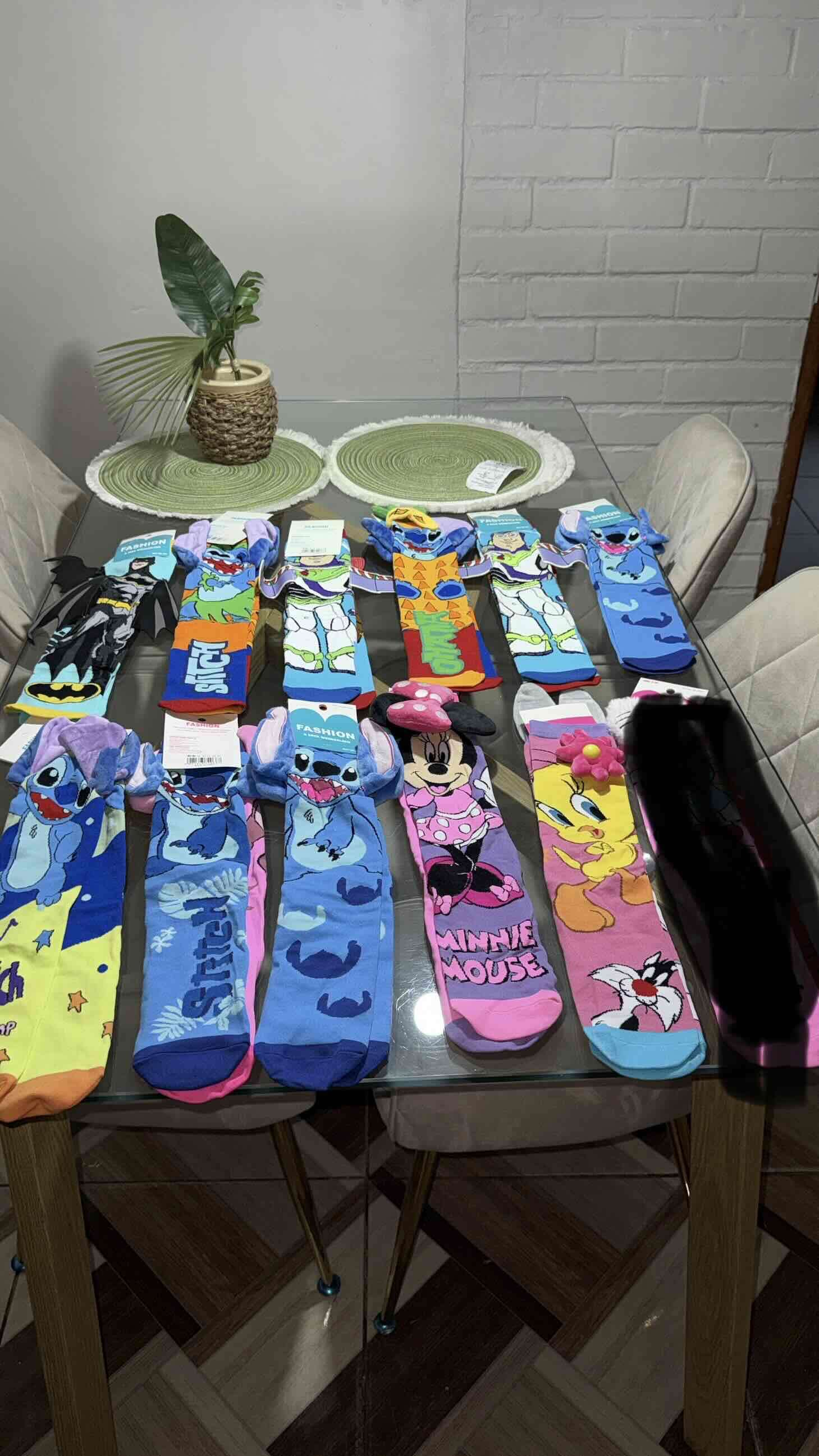 Calcetines estampados de personaje - miniatura 2