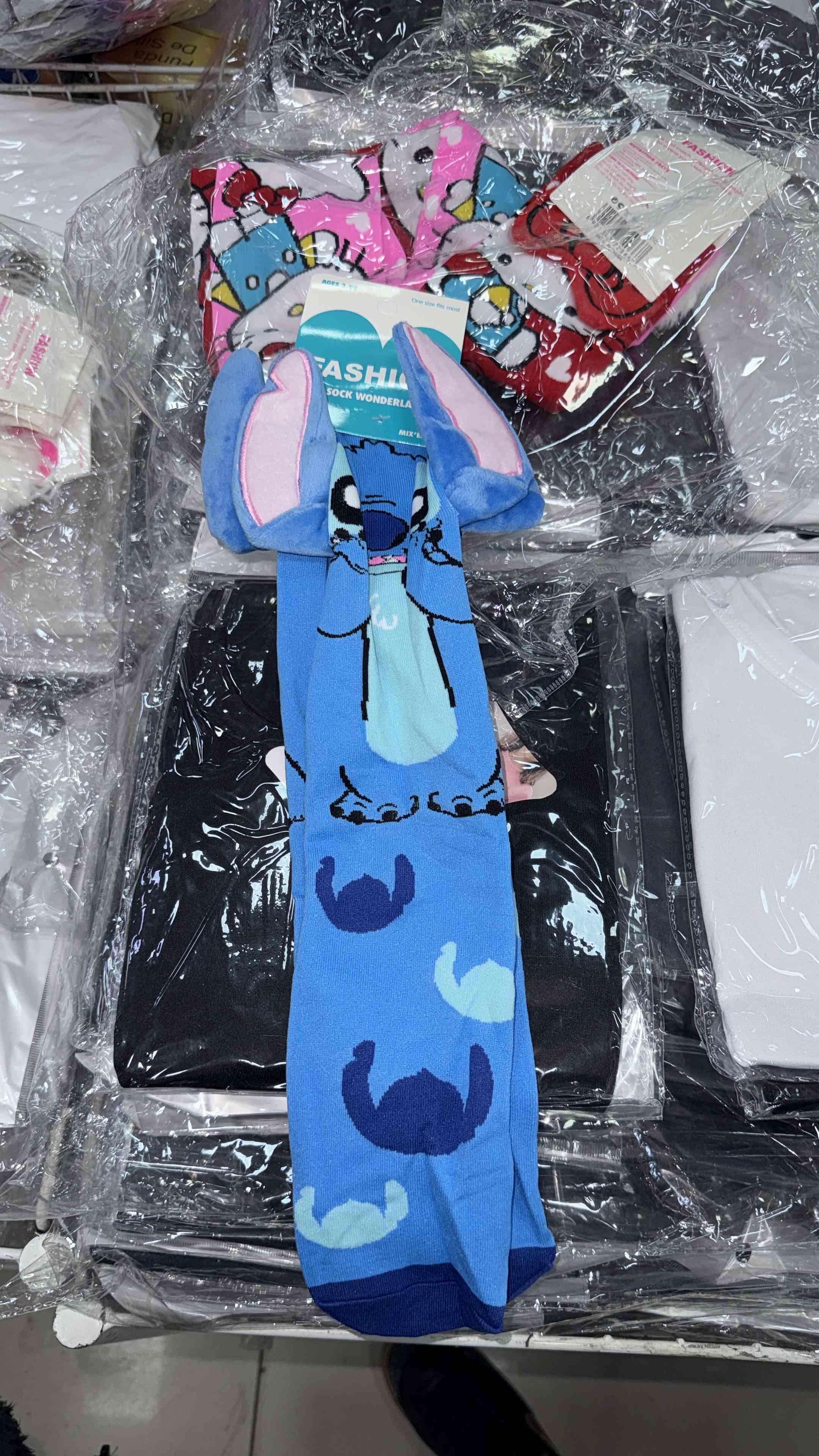 Calcetines estampados de personaje - miniatura 4