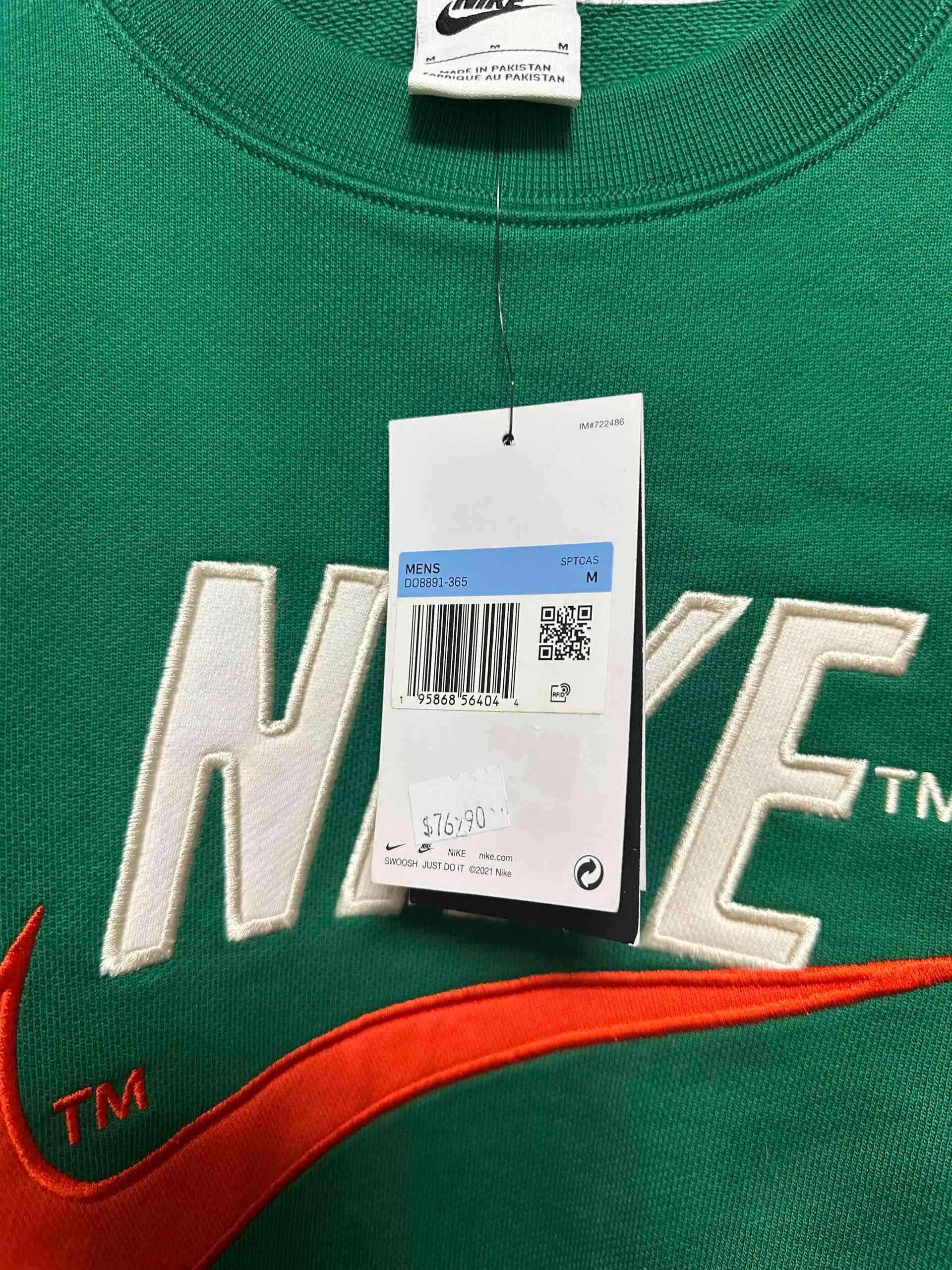 Polerón verde Nike nuevo de hombre talla M - miniatura 2