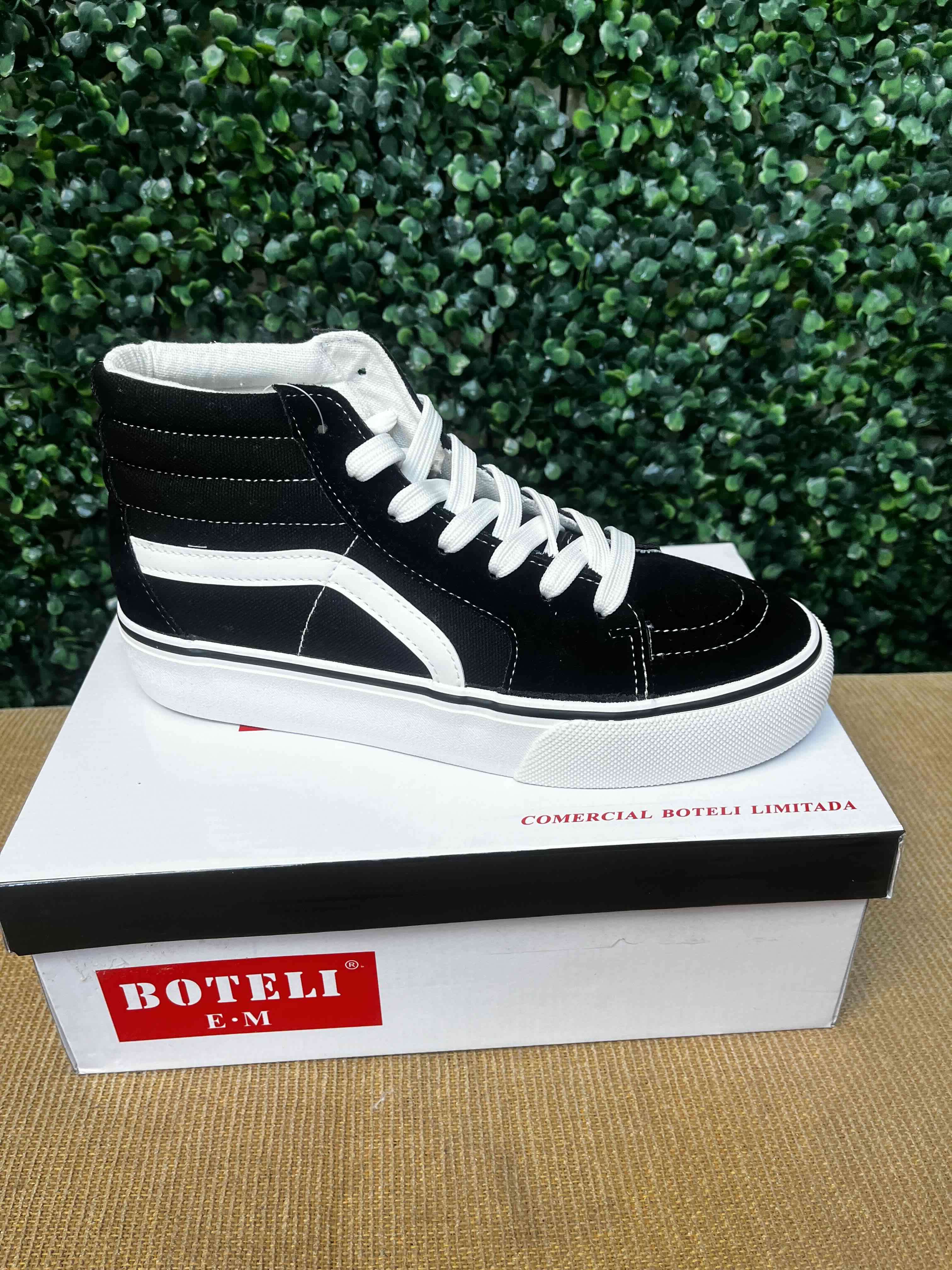 Zapatillas negras Boteli E M - miniatura 2