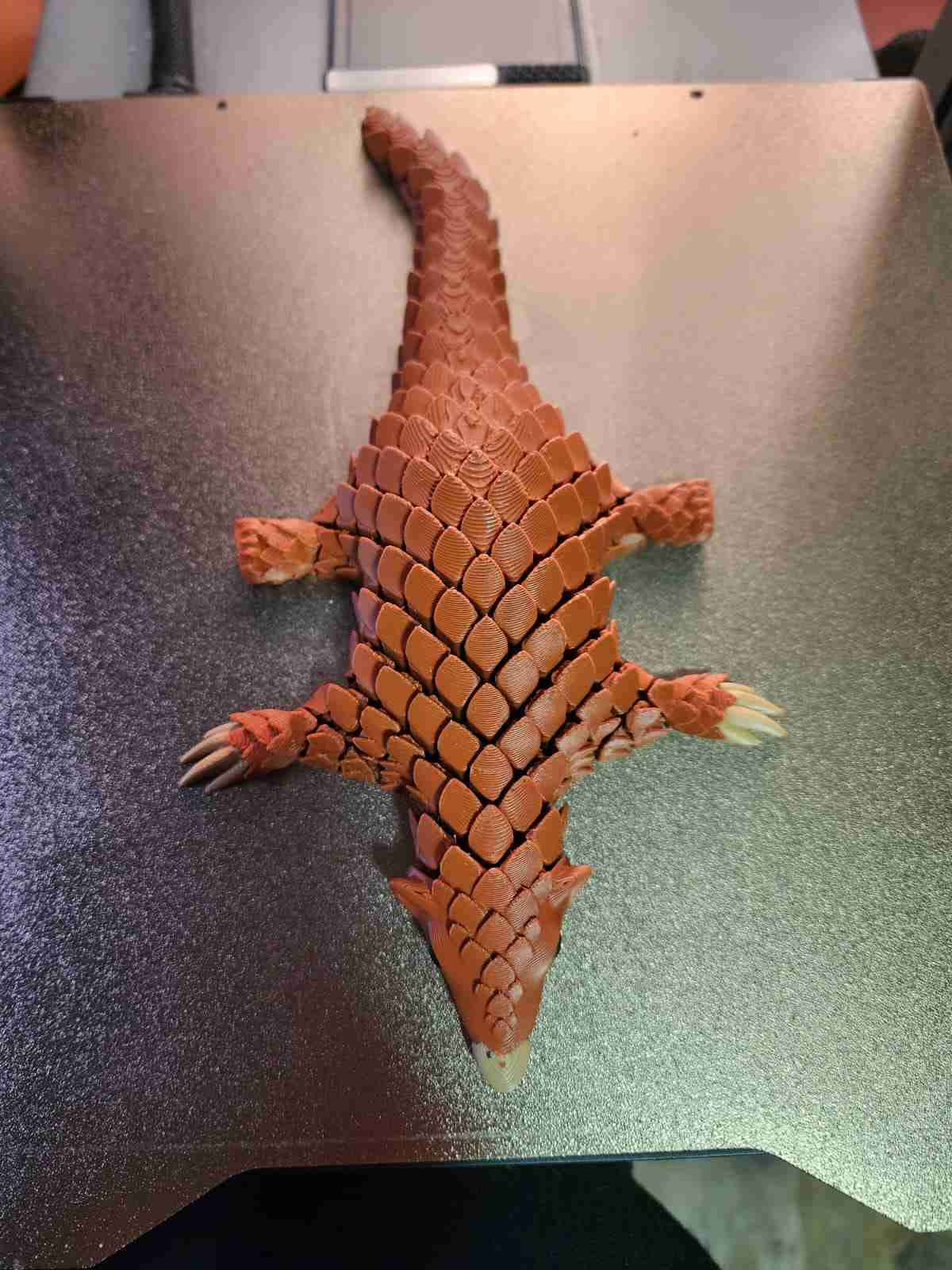 Jueguete flexible pangolín - miniatura 2