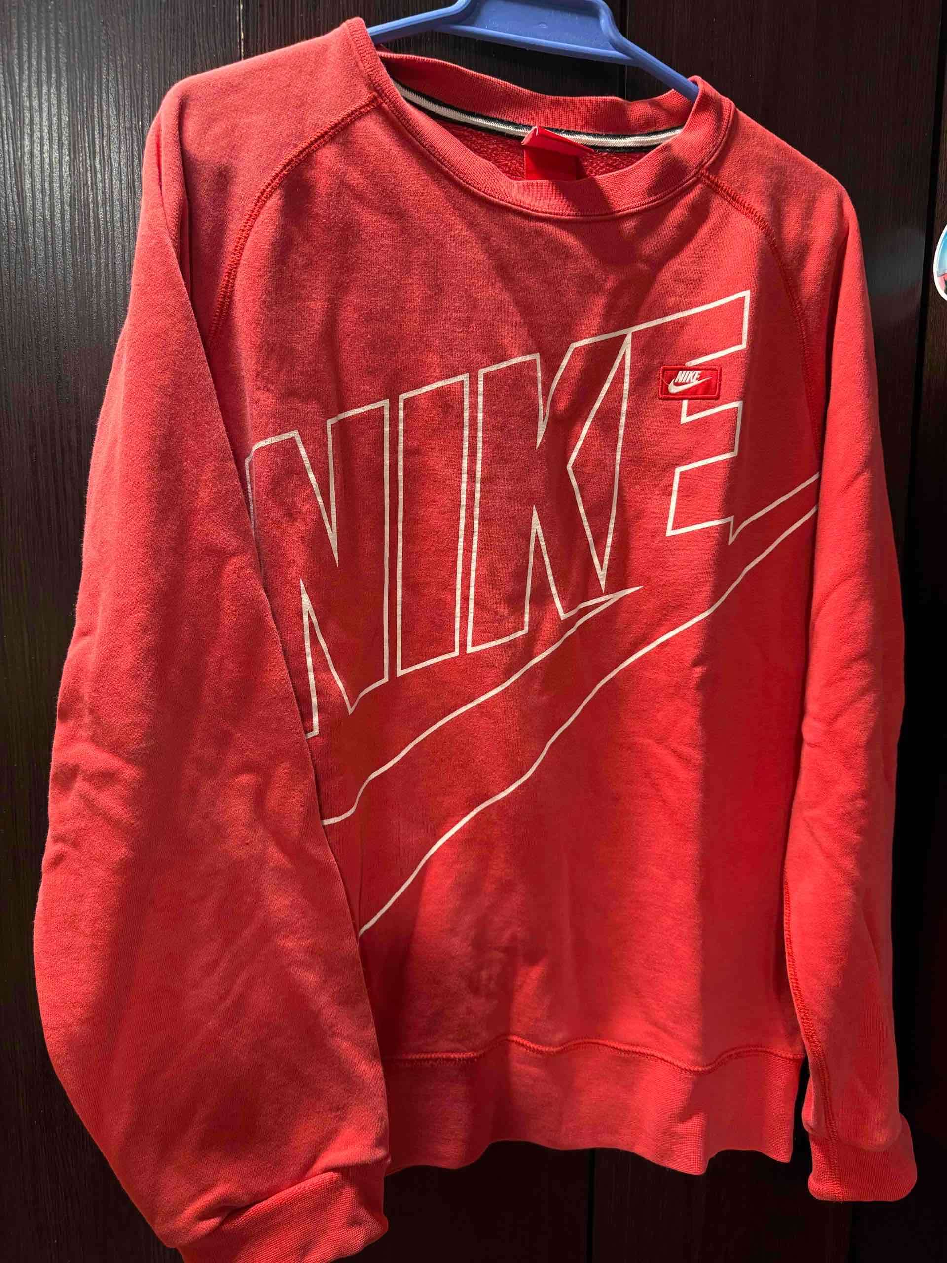 Polerón rojo Nike - miniatura 2