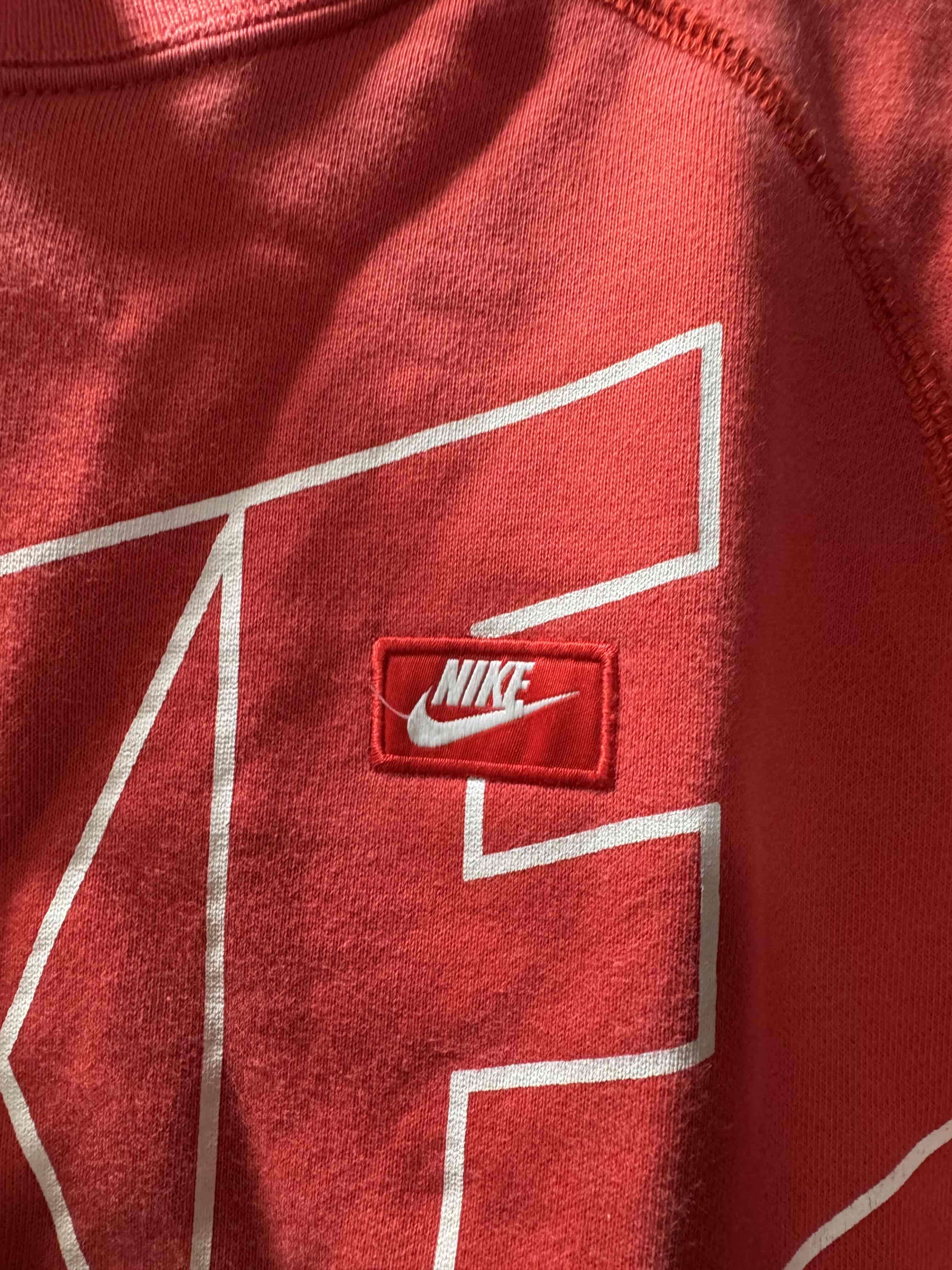 Polerón rojo Nike - miniatura 4