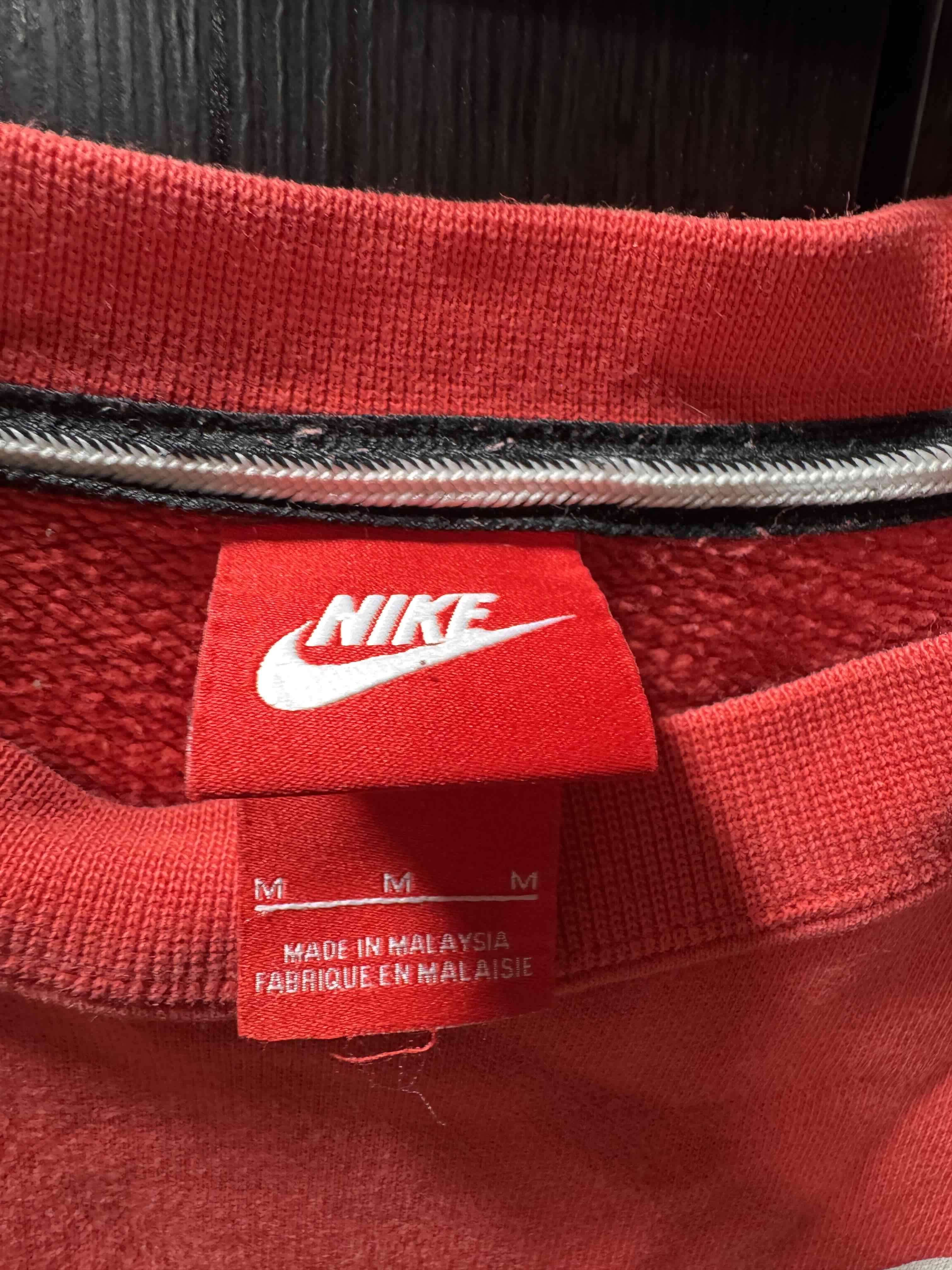 Polerón rojo Nike - miniatura 5