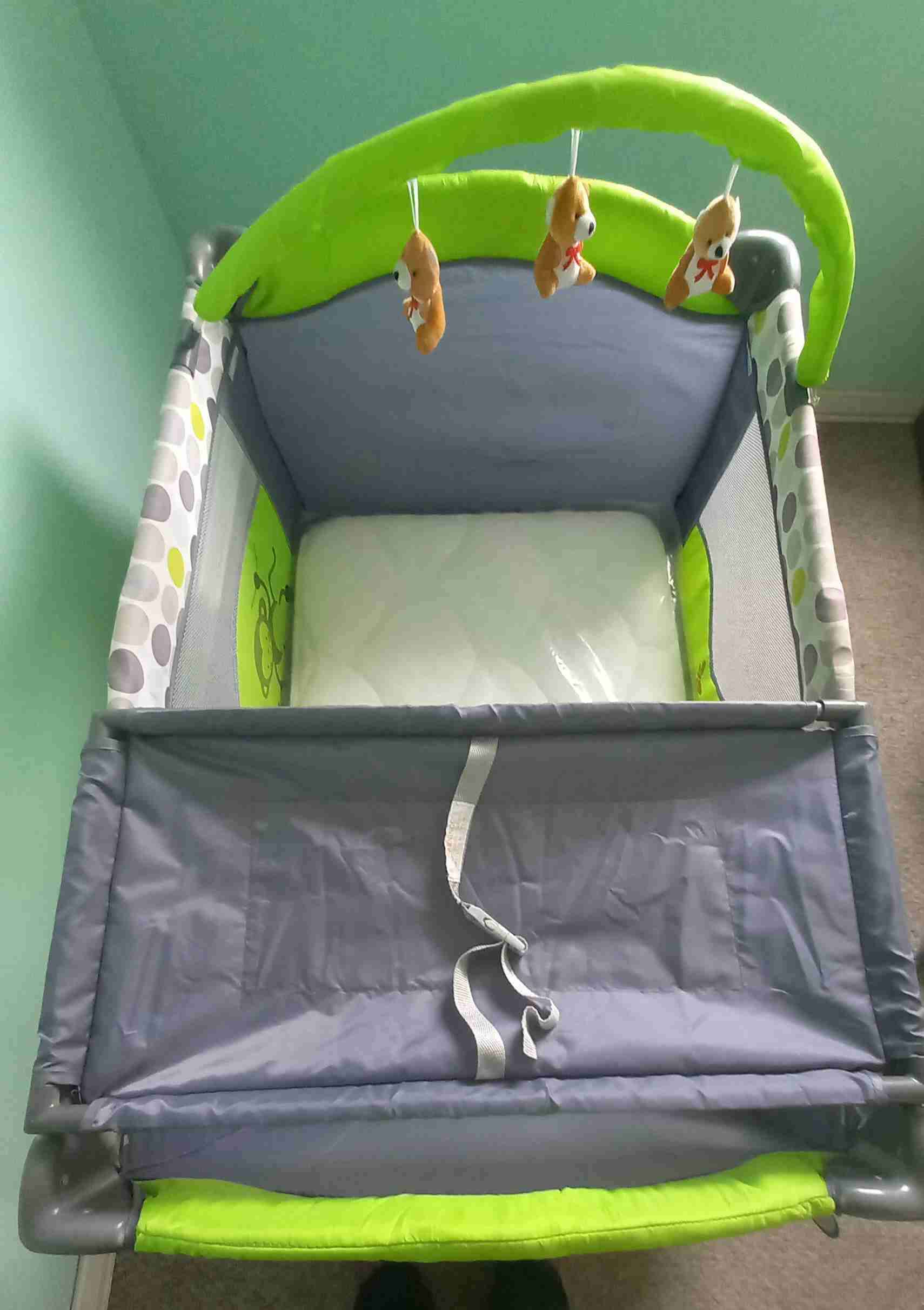 Cuna corral portátil verde - miniatura 3