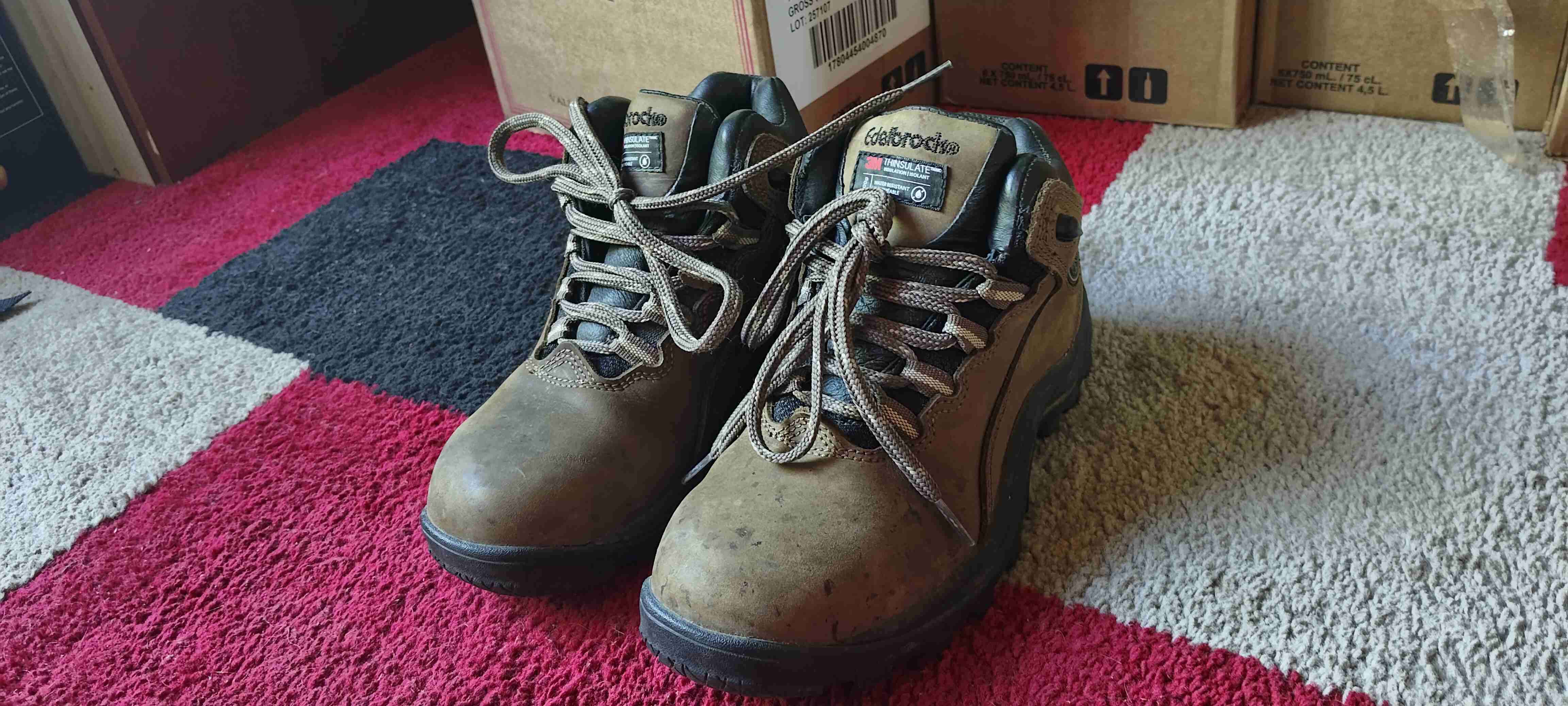 Zapatos de seguridad marrón claro - miniatura 2