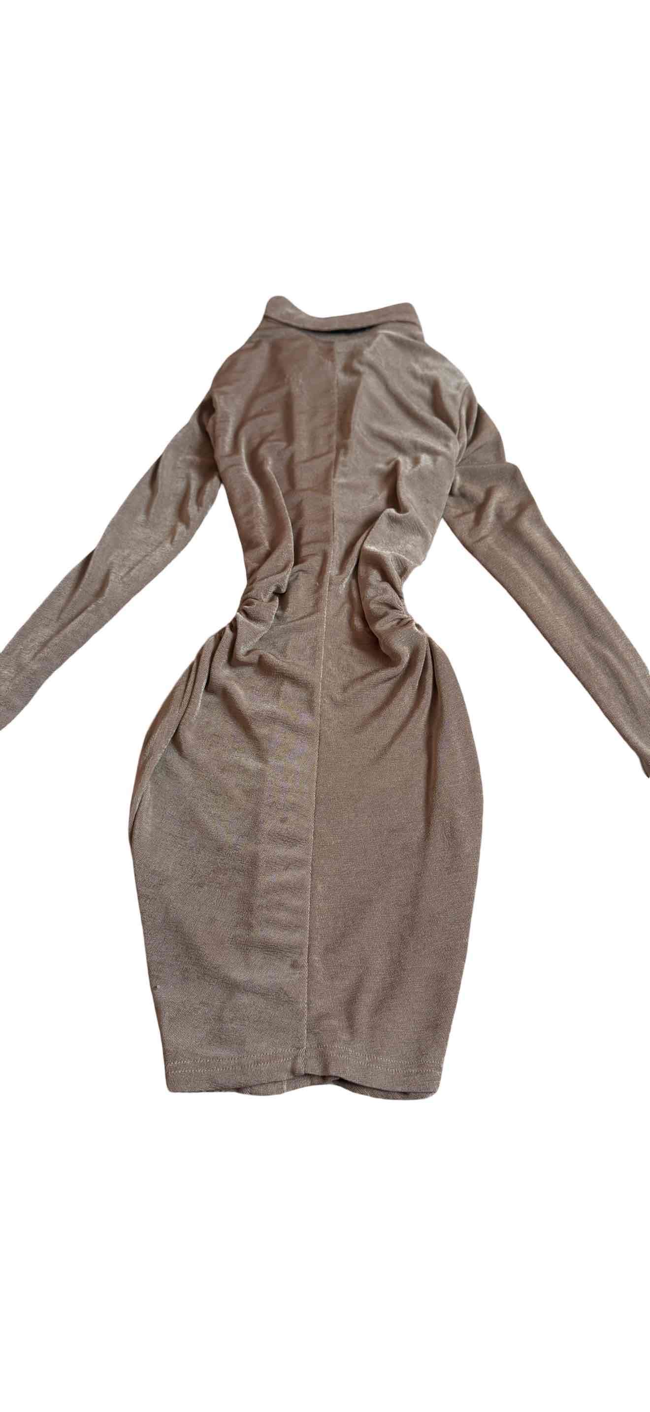 Vestido marrón - miniatura 2