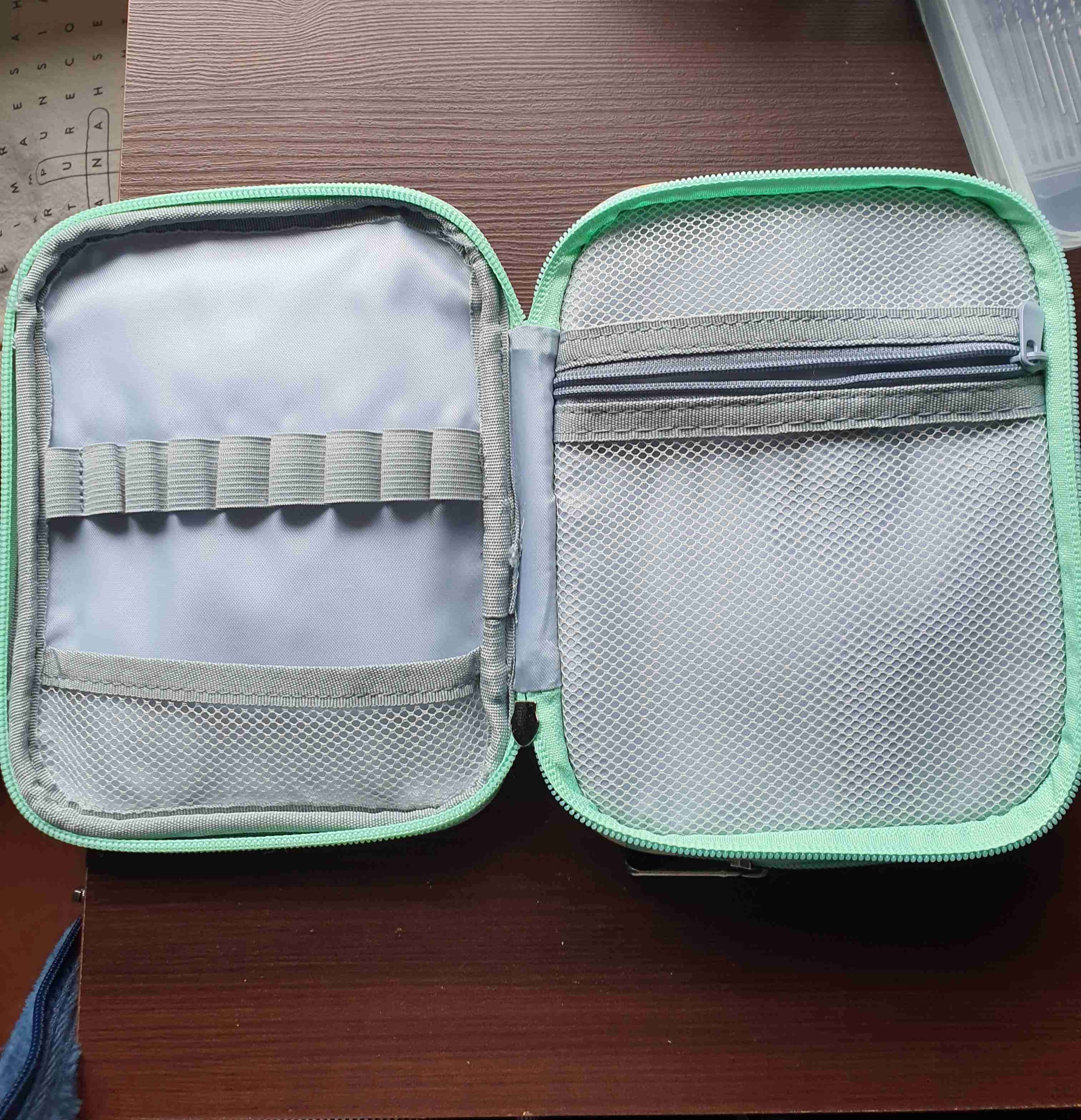 Estuche floral para crochet - miniatura 2