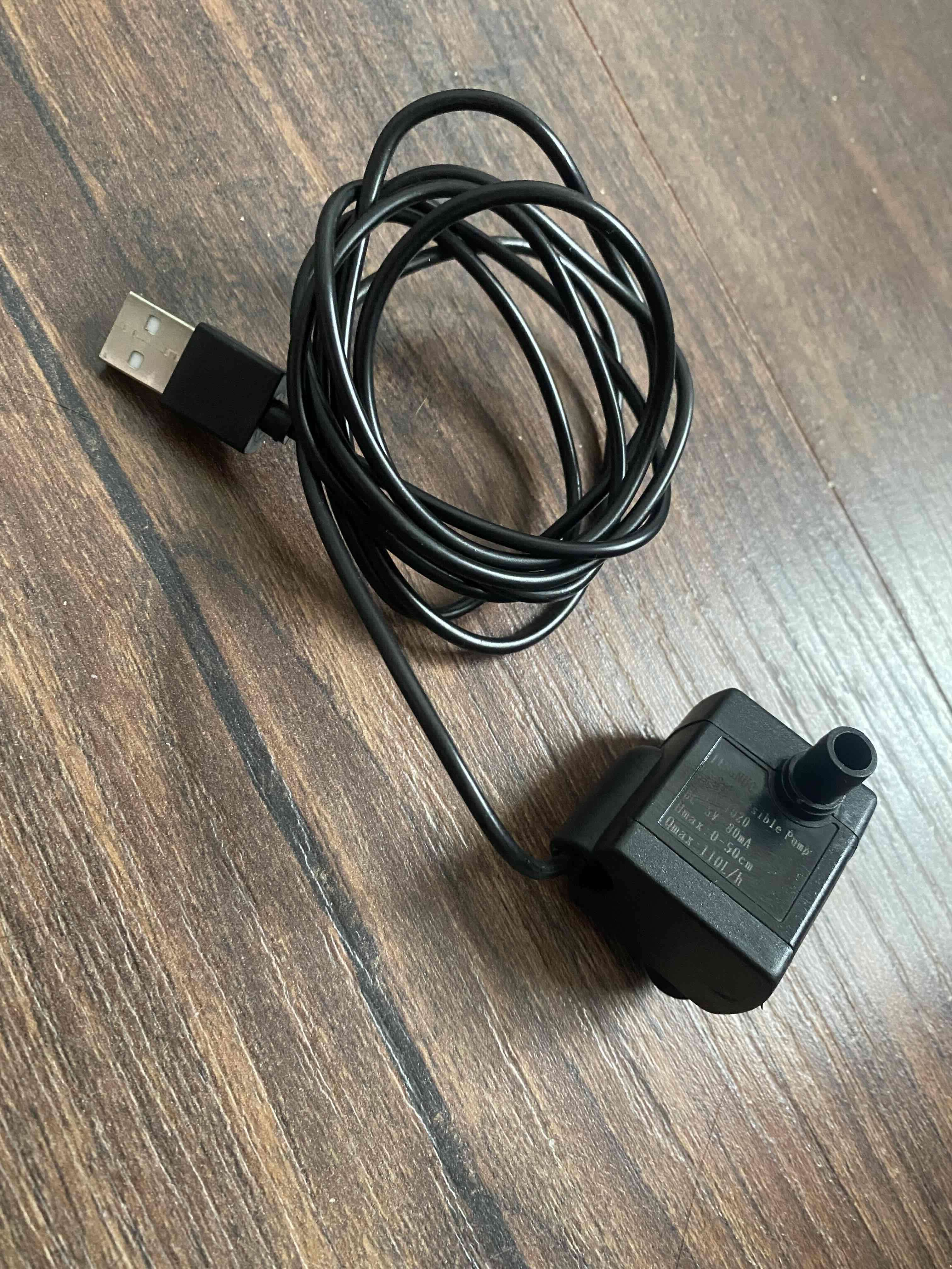 Bebedero de agua gatito + filtros - miniatura 2