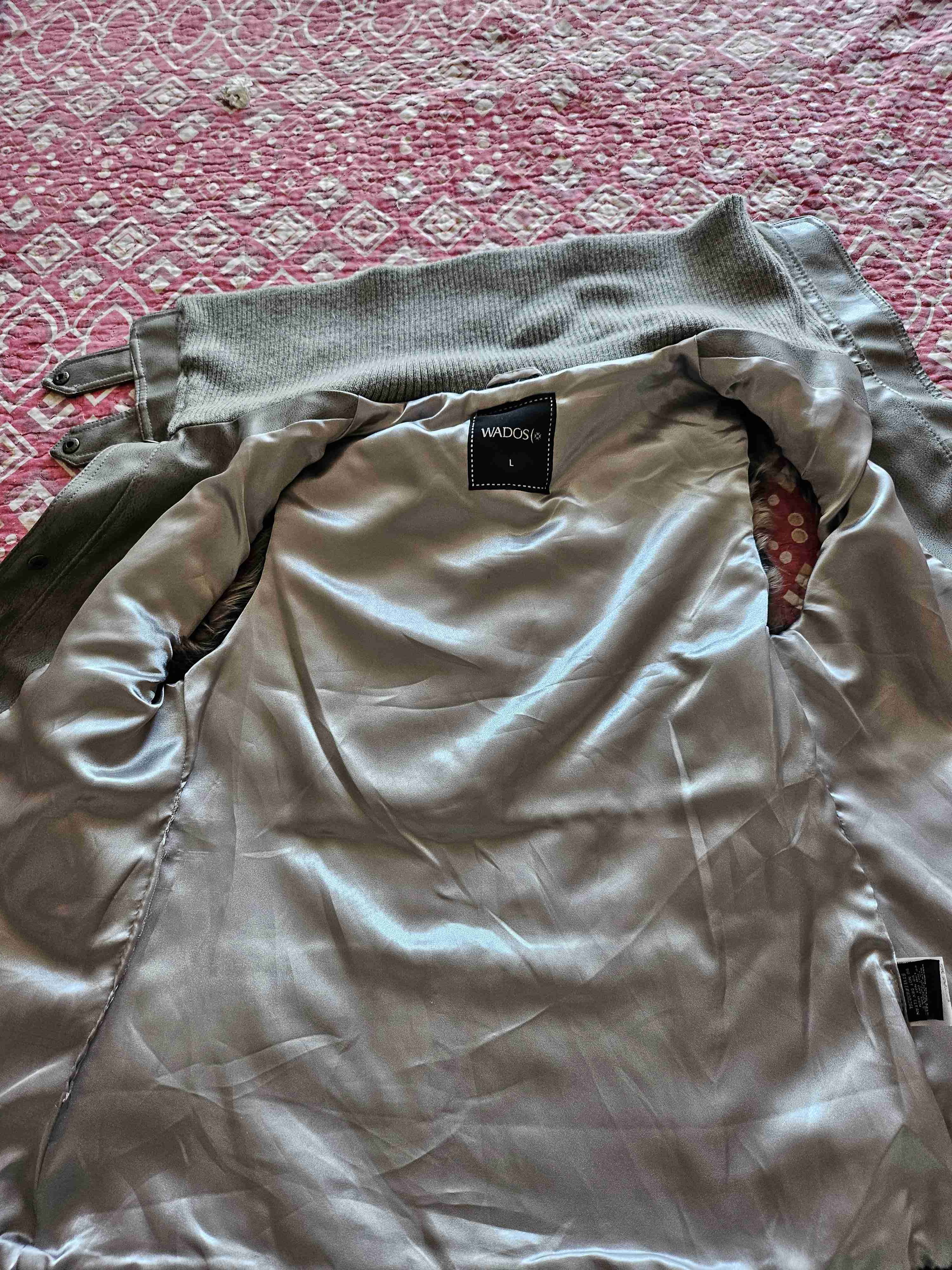 Chaleco de piel sintética gris - miniatura 2