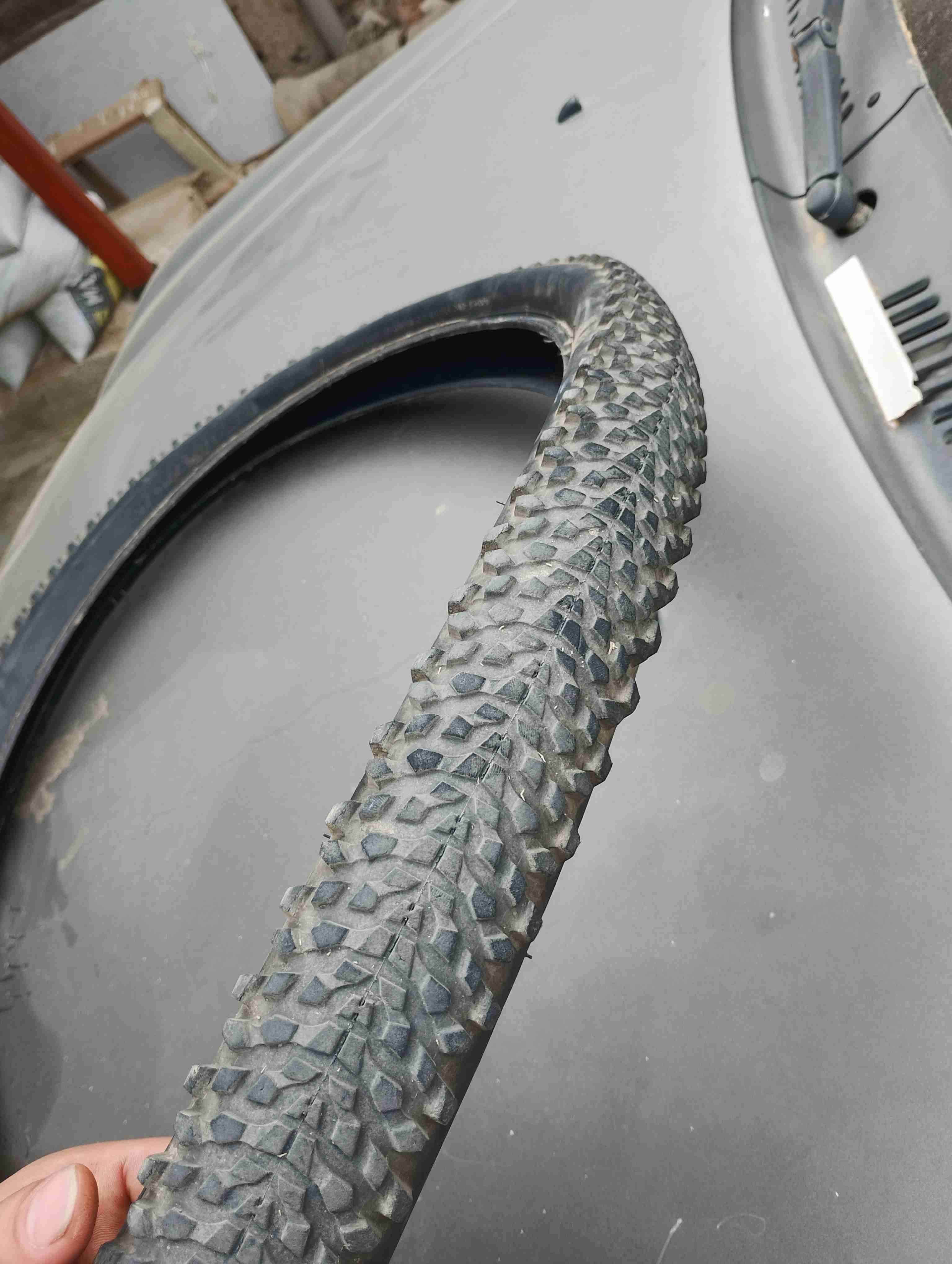 Neumático para bicicleta 29x2.35 - miniatura 1