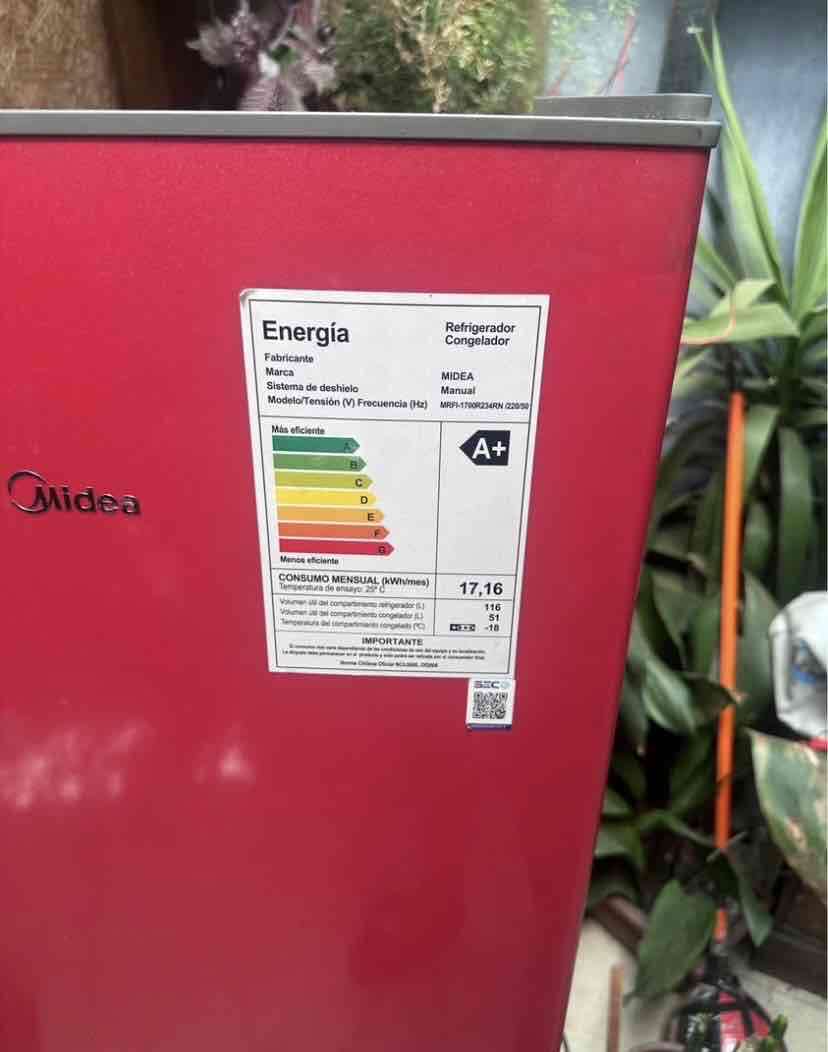 Refrigerador rojo Midea - miniatura 2