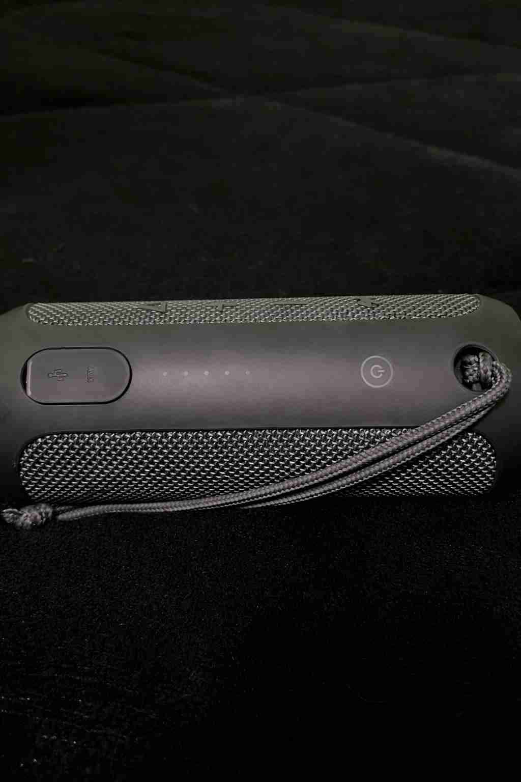 Parlante JBL Flip Essential original - miniatura 3