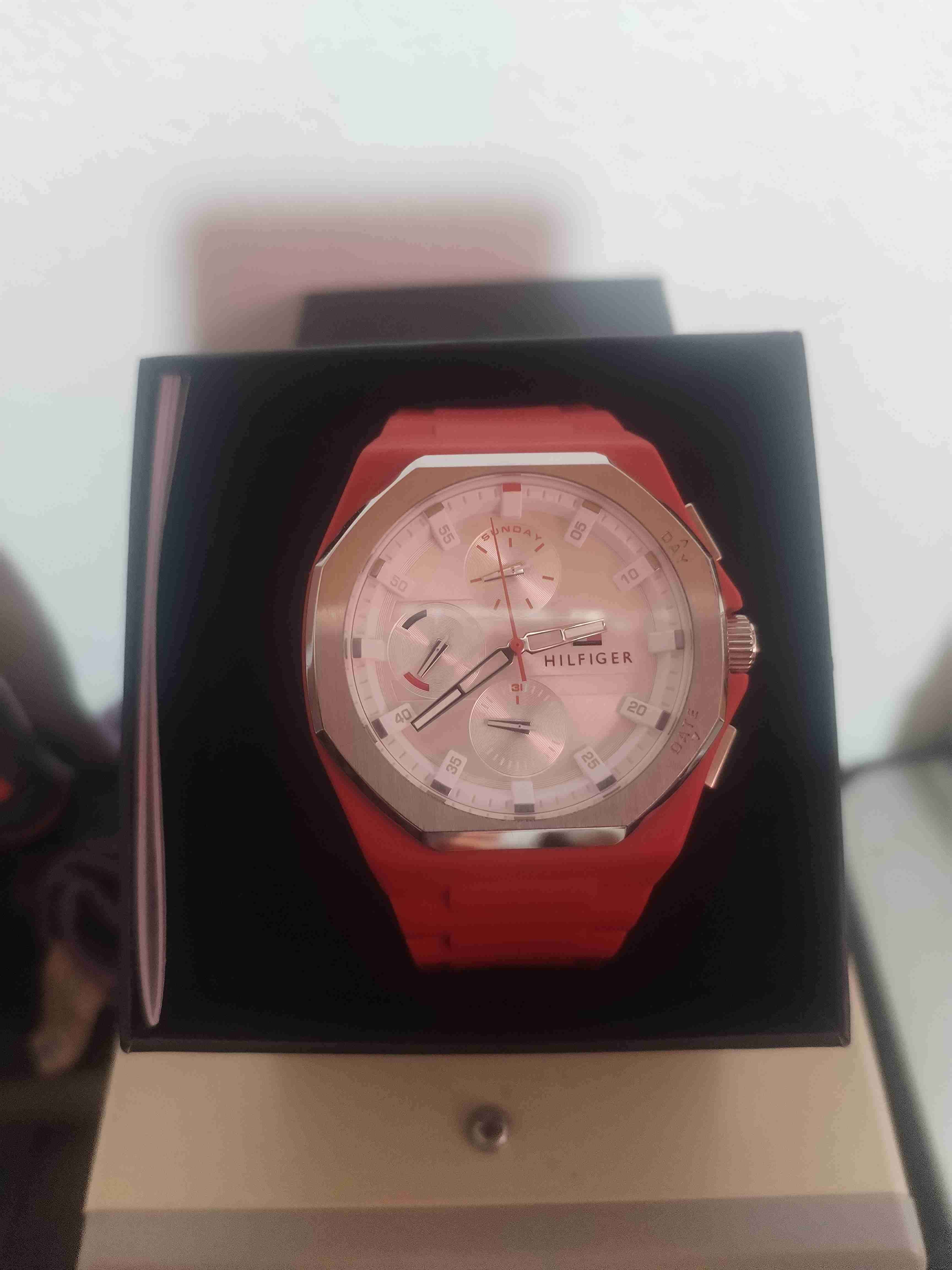 Reloj Tommy Hilfiger rojo - miniatura 3